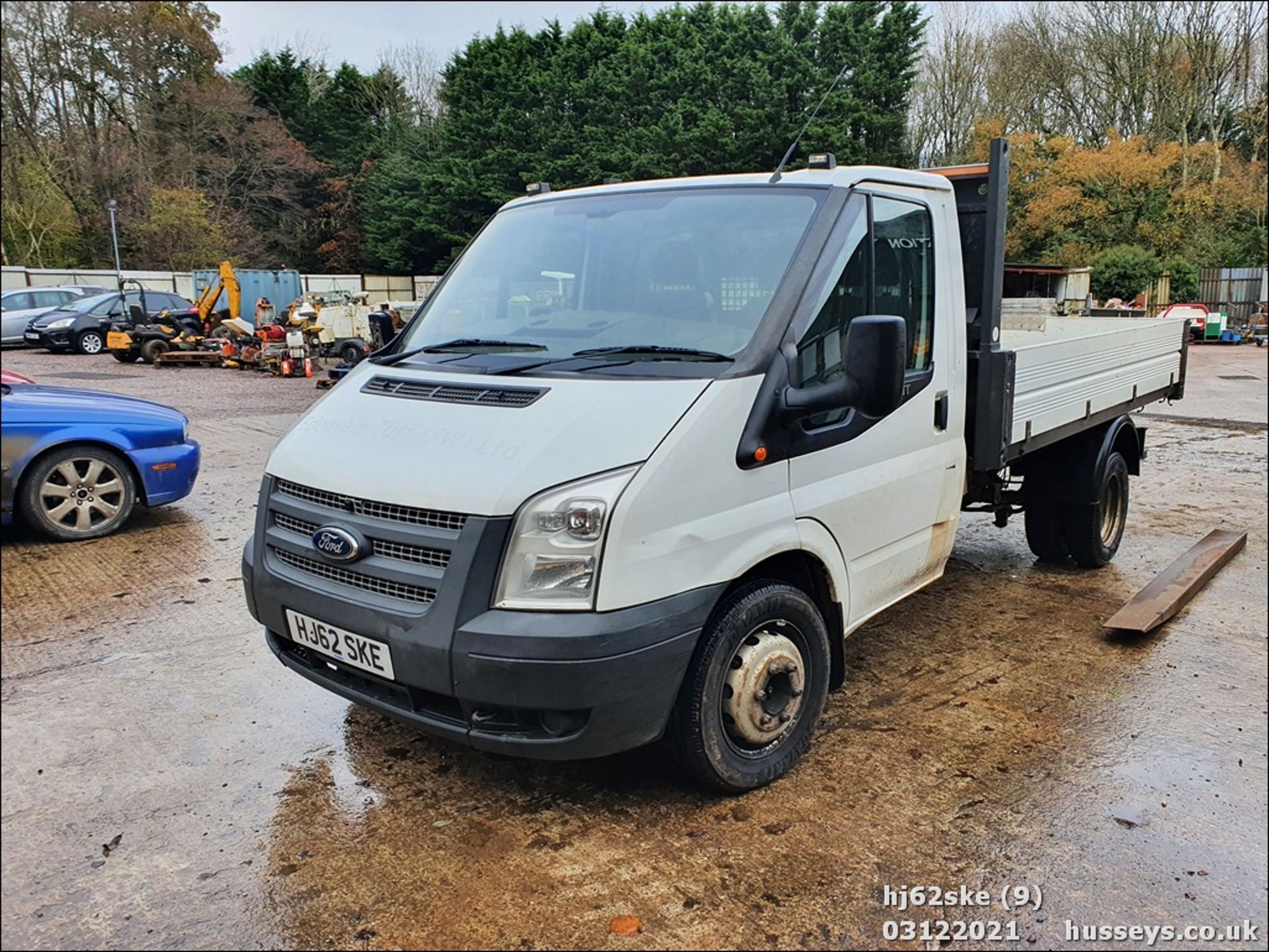 12/62 FORD TRANSIT 125 T350 RWD - 2198cc 2dr Tipper (White, 133k) - Image 10 of 16