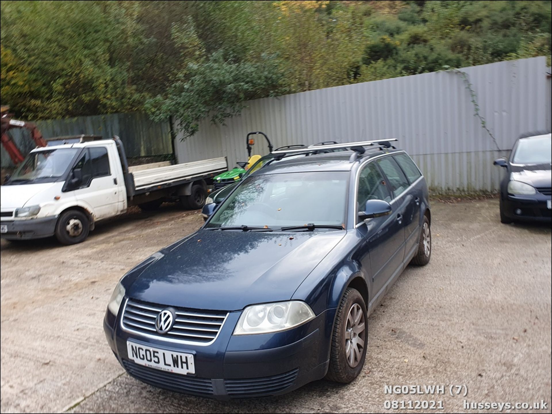 05/05 VOLKSWAGEN PASSAT TRENDLINE TDI 100 - 1896cc 5dr Estate (Blue, 209k) - Image 7 of 19