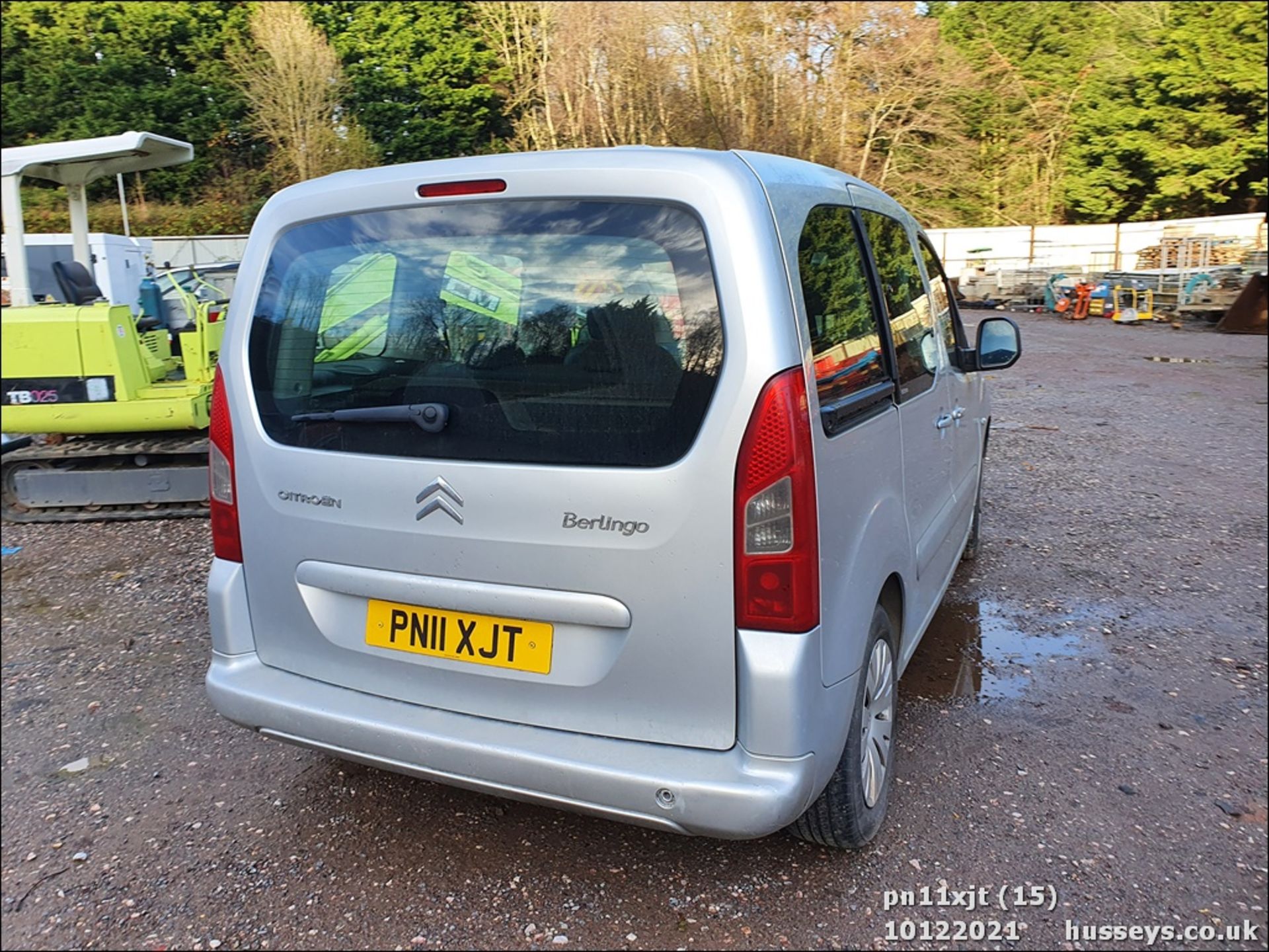 11/11 CITROEN BERLINGO MSPACE VTR HDI74 - 1560cc 5dr MPV (Silver) - Image 15 of 31