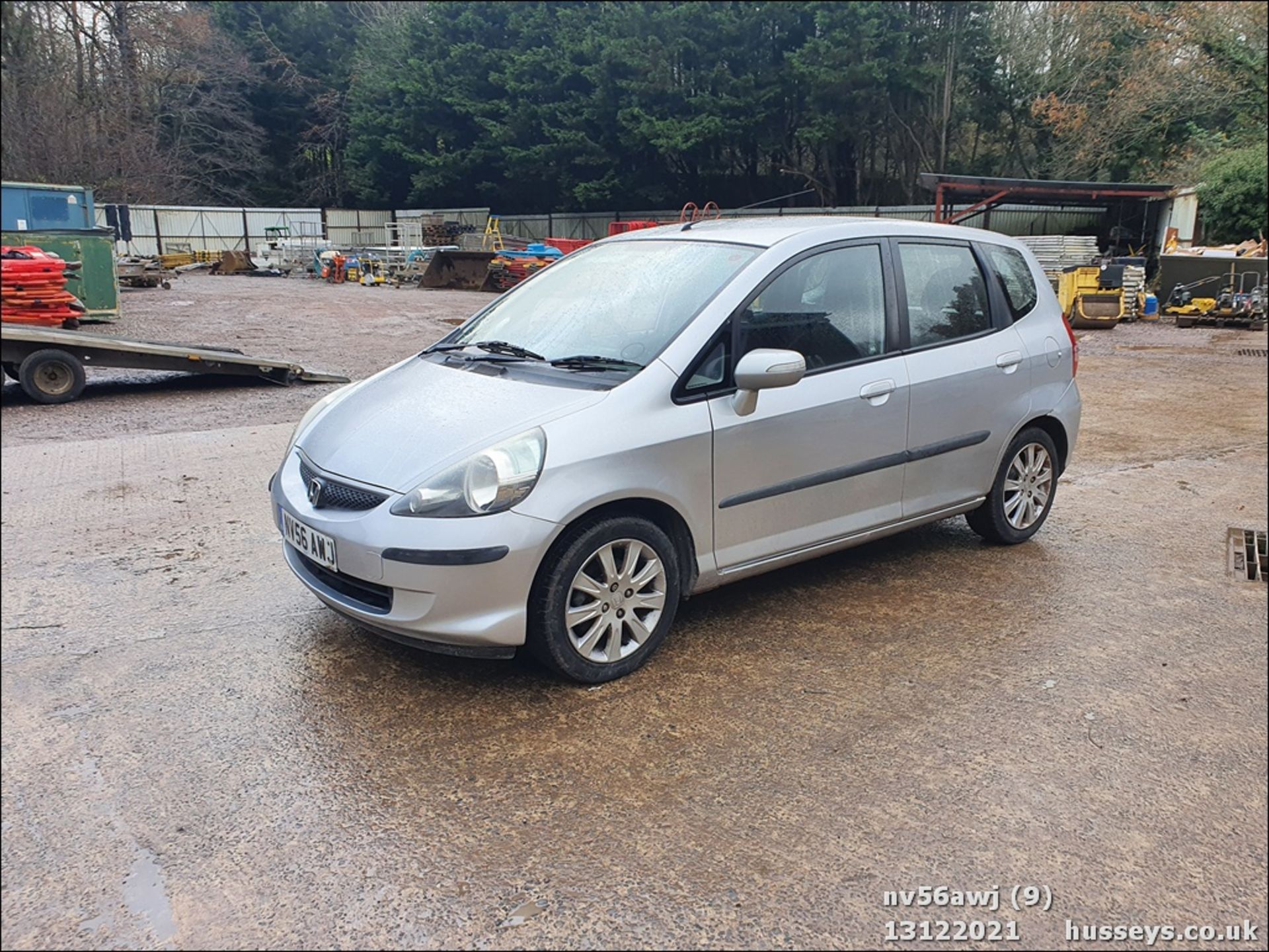 06/56 HONDA JAZZ SE - 1339cc 5dr Hatchback (Silver, 87k) - Image 10 of 44