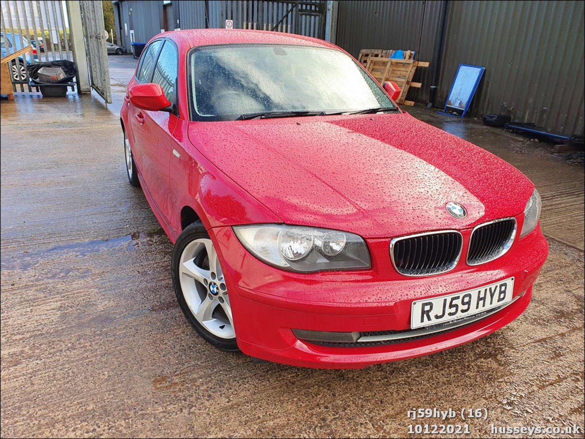 10/59 BMW 118D SPORT - 1995cc 5dr Hatchback (Red) - Image 16 of 39