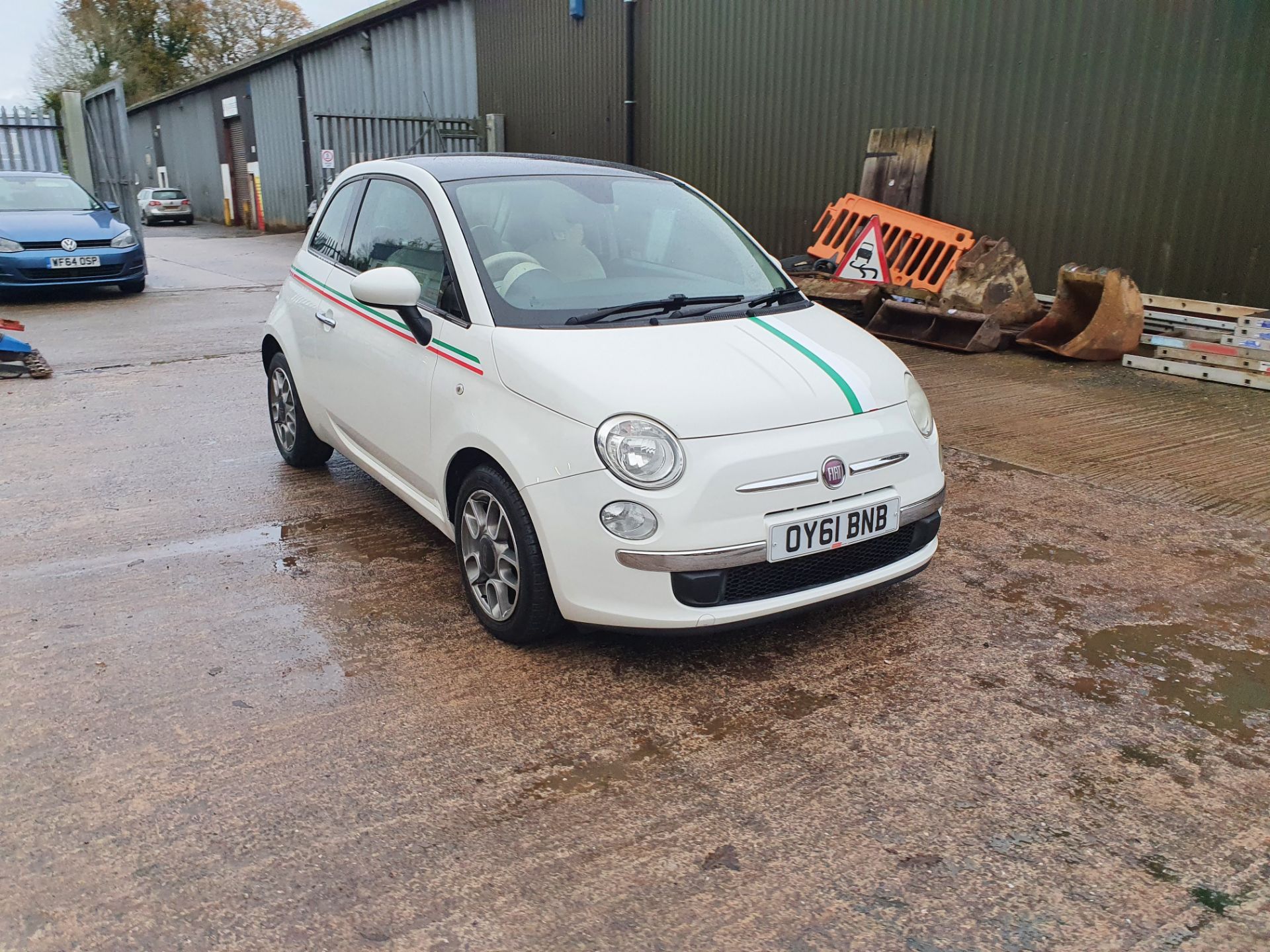 11/61 FIAT 500 LOUNGE - 875cc 3dr Hatchback (White, 41k) - Image 2 of 31