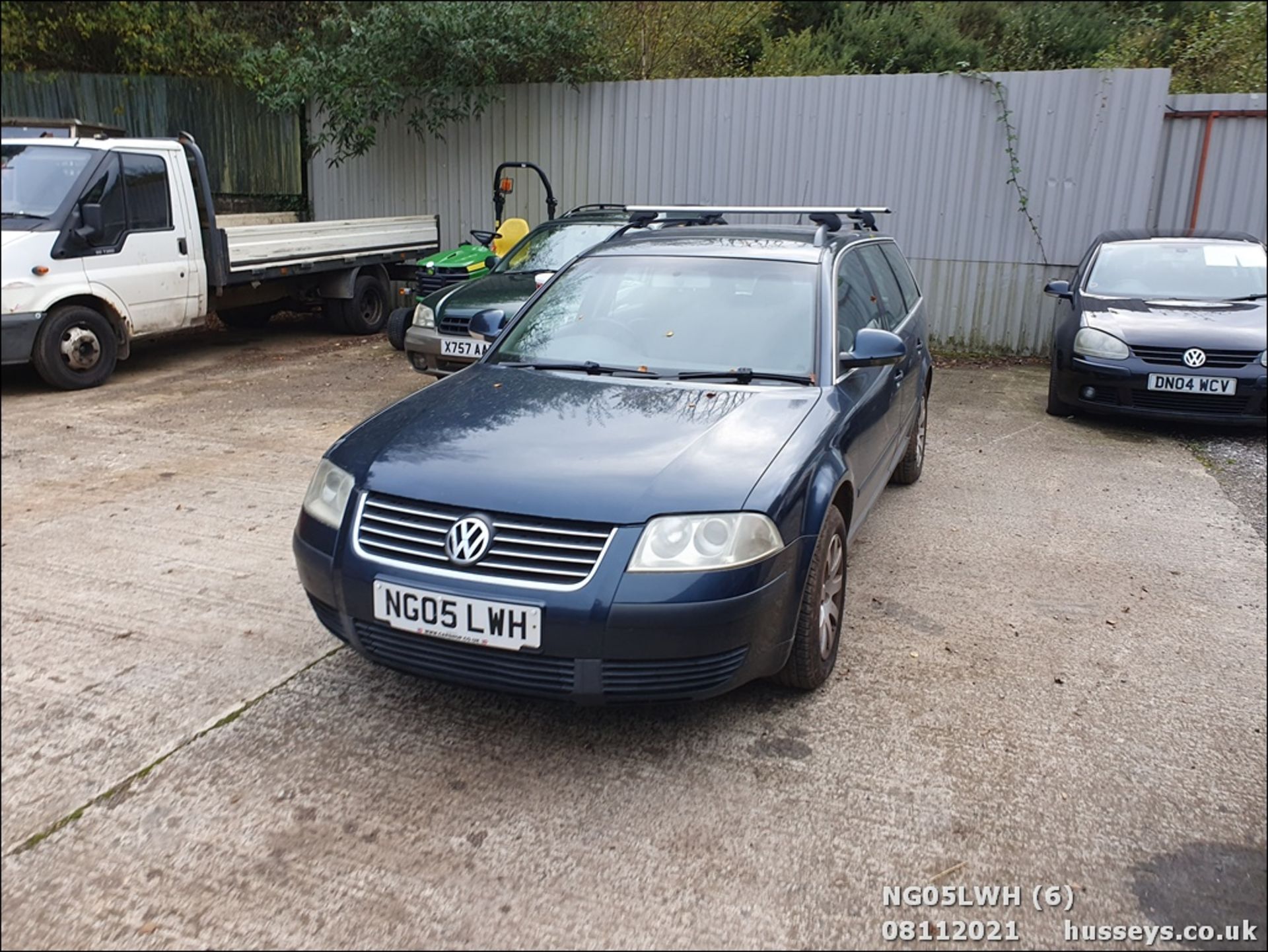 05/05 VOLKSWAGEN PASSAT TRENDLINE TDI 100 - 1896cc 5dr Estate (Blue, 209k) - Image 6 of 19