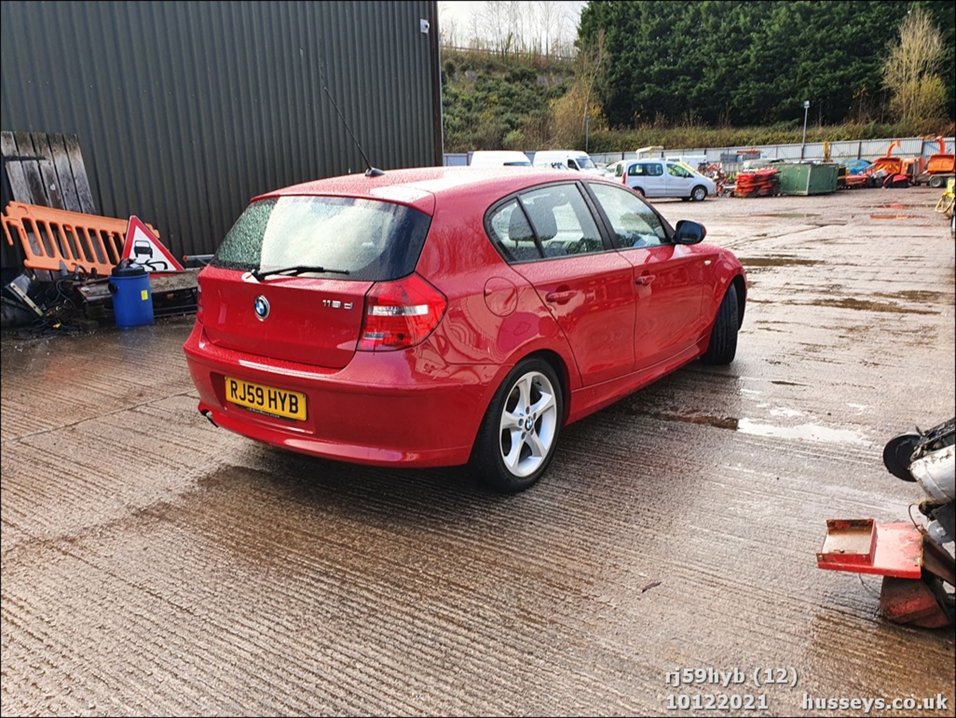 10/59 BMW 118D SPORT - 1995cc 5dr Hatchback (Red) - Image 12 of 39