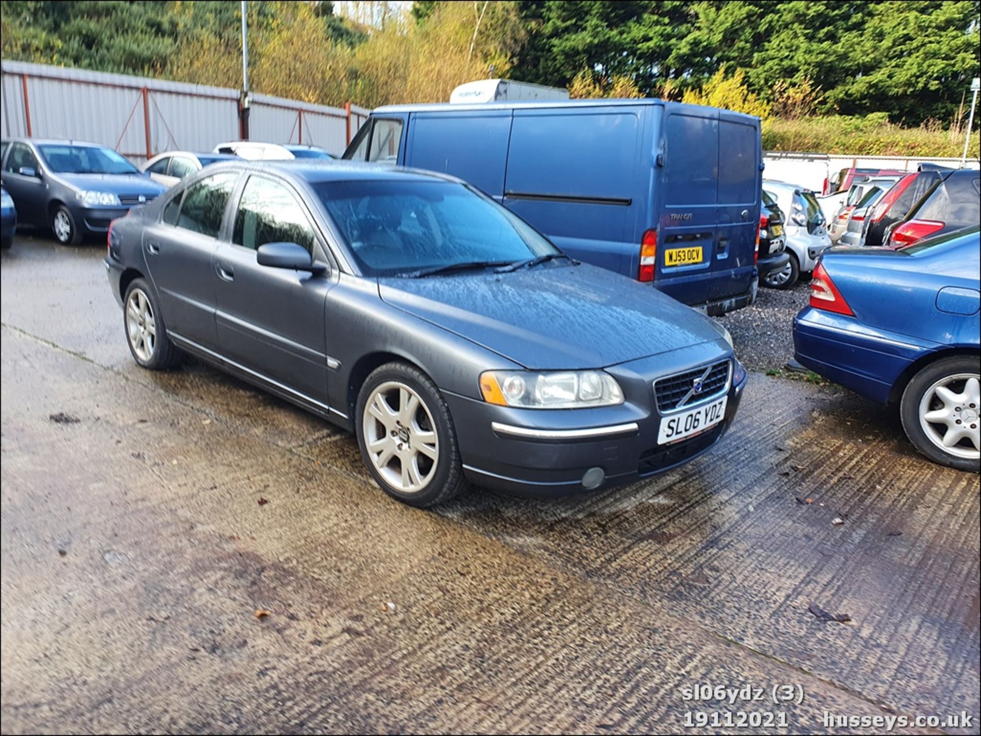 06/06 VOLVO S60 SE D 185 E4 - 2401cc 4dr Saloon (Grey) - Image 3 of 31