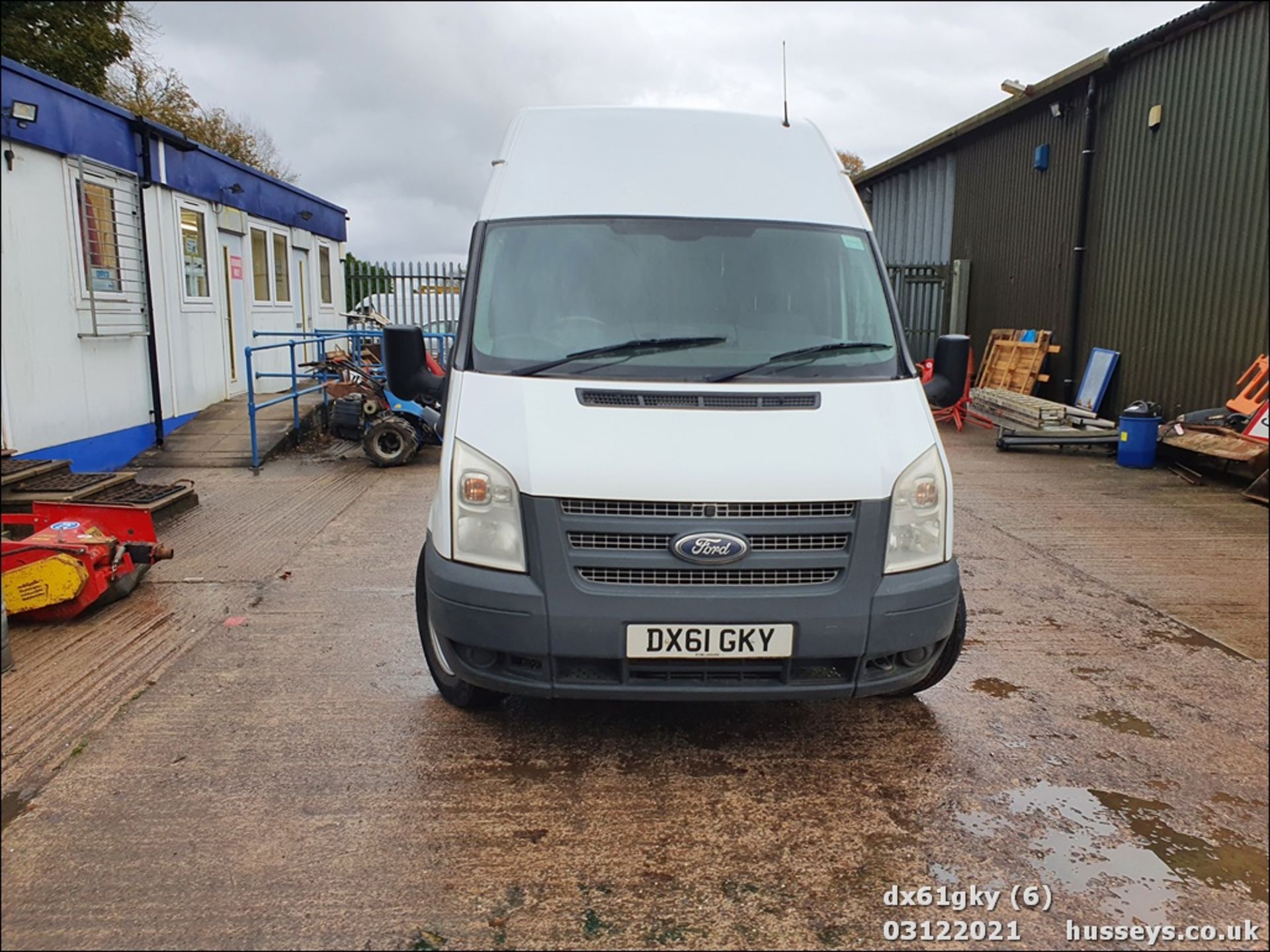 12/61 FORD TRANSIT 125 T350 RWD - 2198cc 2dr Van (White, 189k) - Image 6 of 20