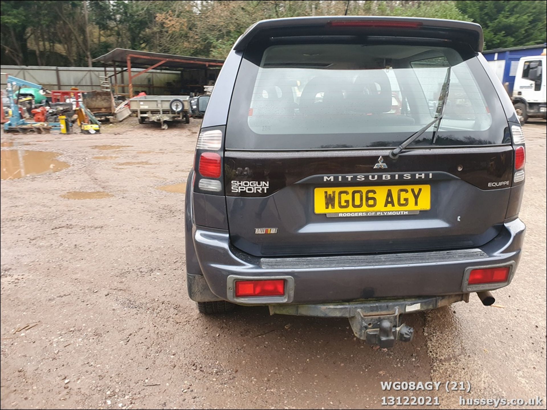 06/06 MITSUBISHI SHOGUN SPORT EQUIPPE TD - 2477cc 5dr Estate (Grey, 104k) - Image 22 of 29