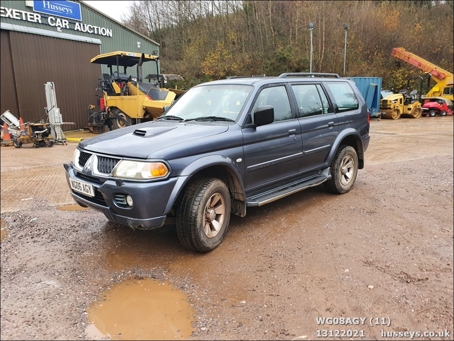 06/06 MITSUBISHI SHOGUN SPORT EQUIPPE TD - 2477cc 5dr Estate (Grey, 104k) - Image 12 of 29