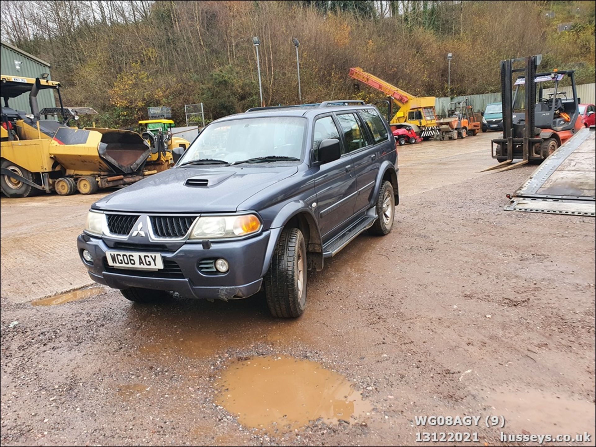 06/06 MITSUBISHI SHOGUN SPORT EQUIPPE TD - 2477cc 5dr Estate (Grey, 104k) - Image 10 of 29