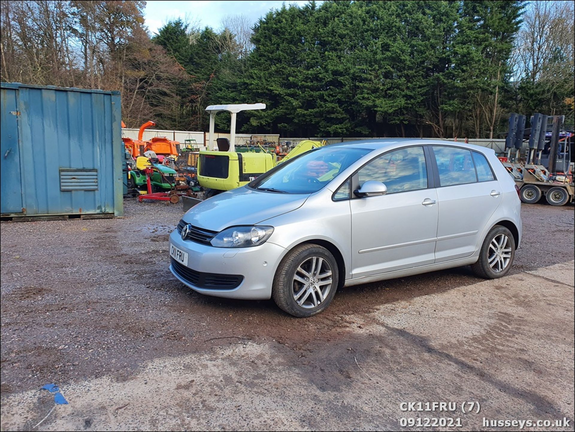 11/11 VOLKSWAGEN GOLF PLUS SE TDI - 1598cc 5dr Hatchback (Silver, 57k) - Image 8 of 32