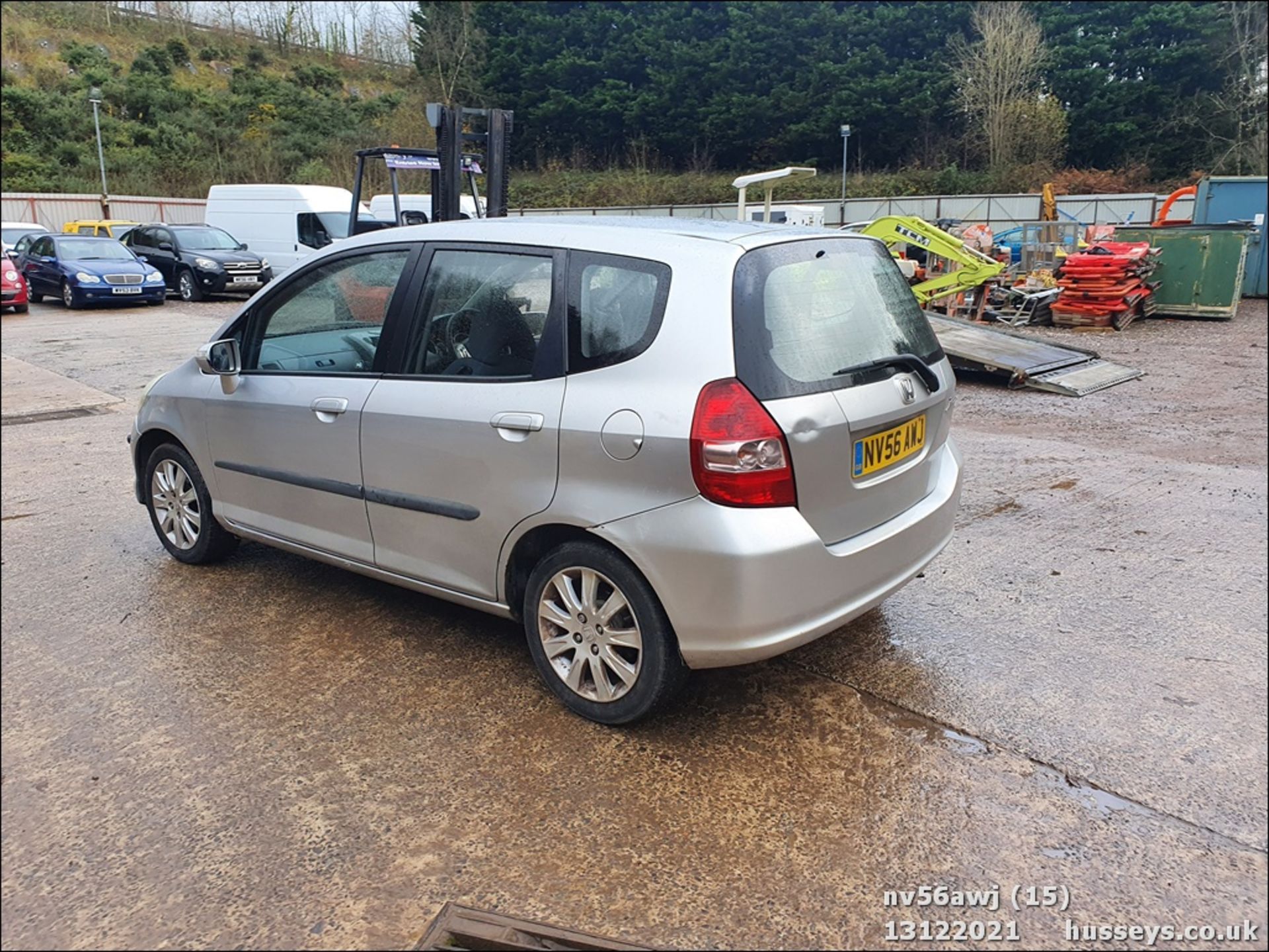 06/56 HONDA JAZZ SE - 1339cc 5dr Hatchback (Silver, 87k) - Image 16 of 44