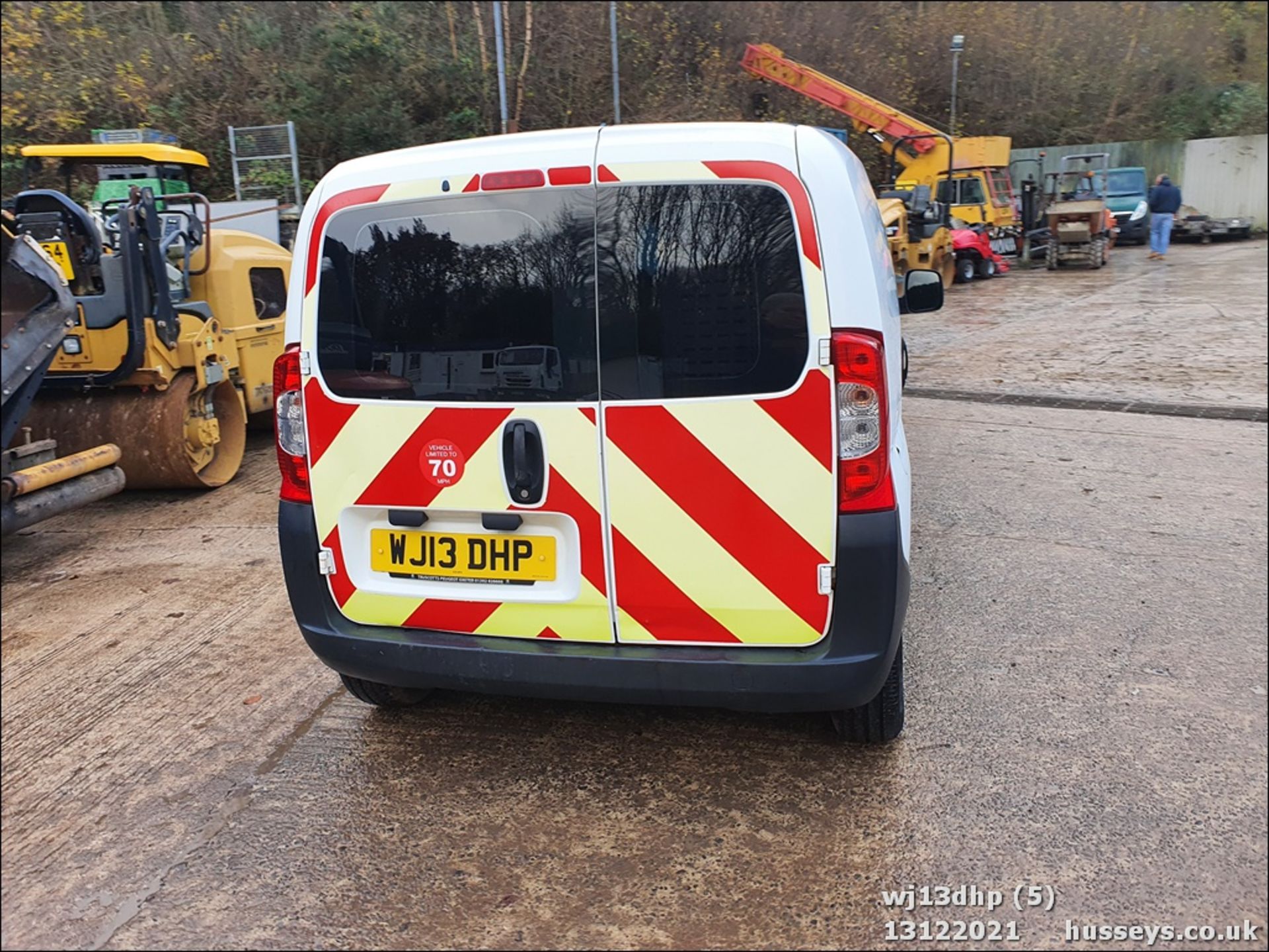 13/13 PEUGEOT BIPPER SE HDI S-A - 1248cc 5dr Van (White, 64k) - Image 6 of 29