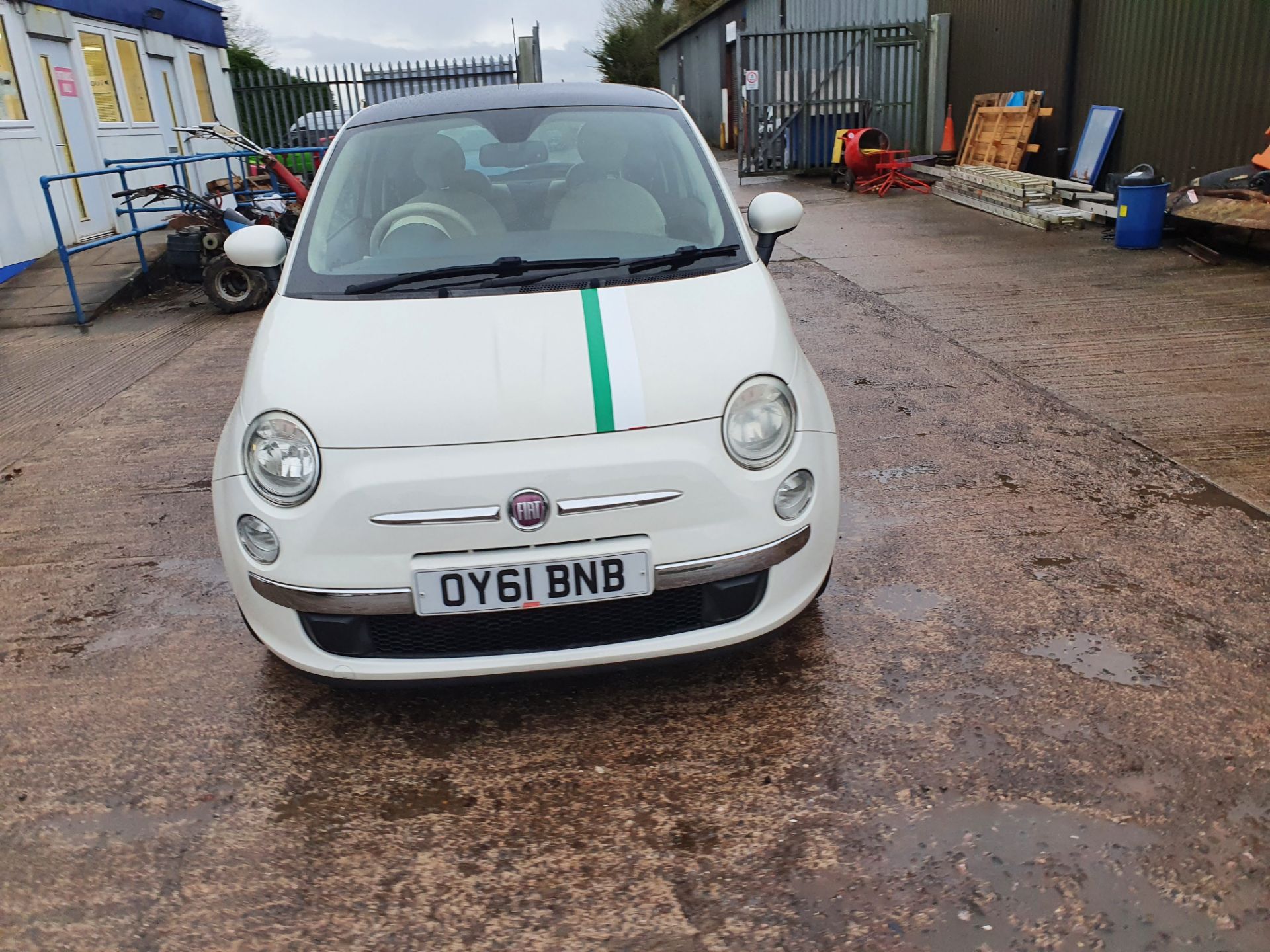 11/61 FIAT 500 LOUNGE - 875cc 3dr Hatchback (White, 41k) - Image 6 of 31