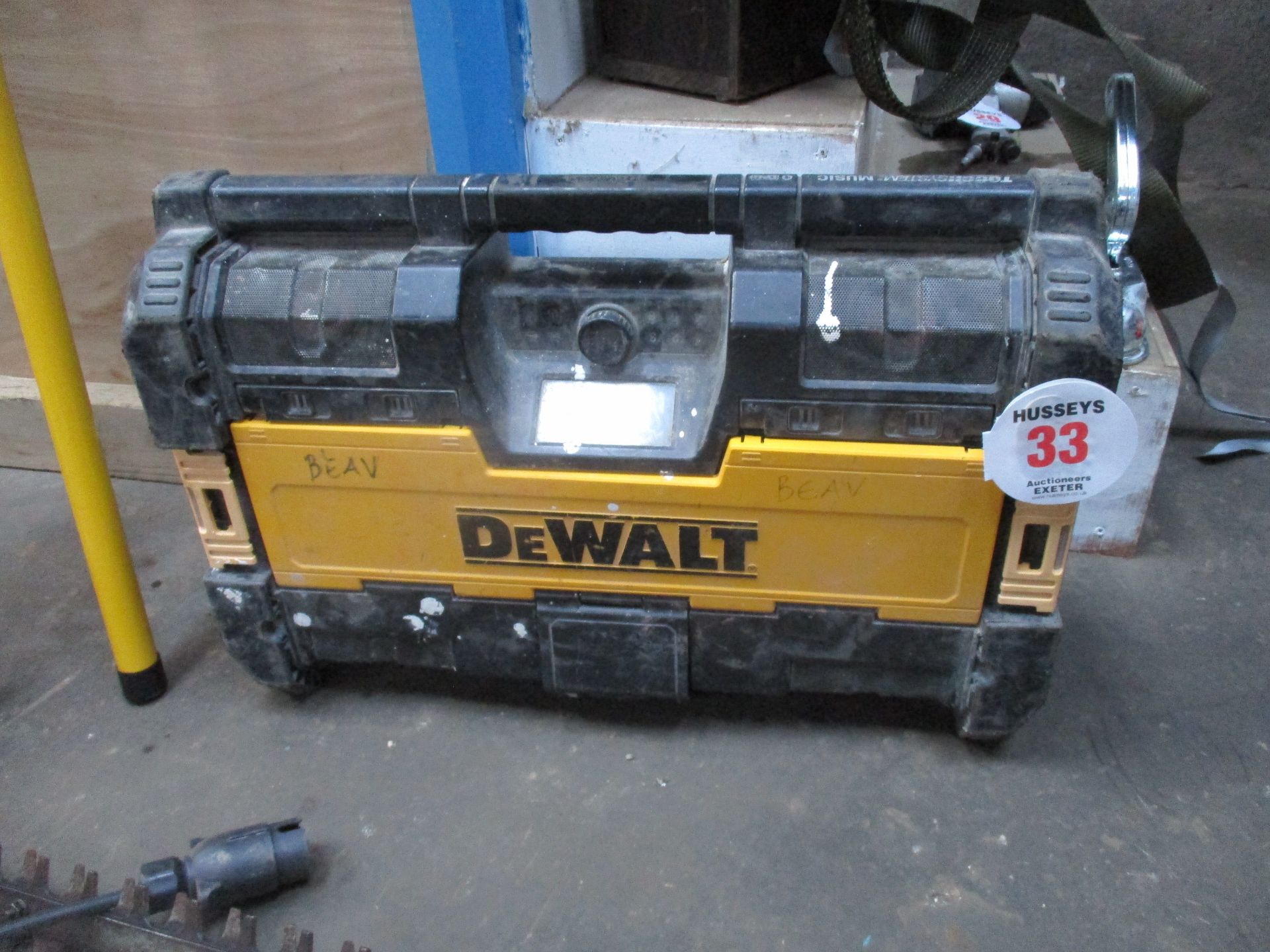 DEWALT RADIO