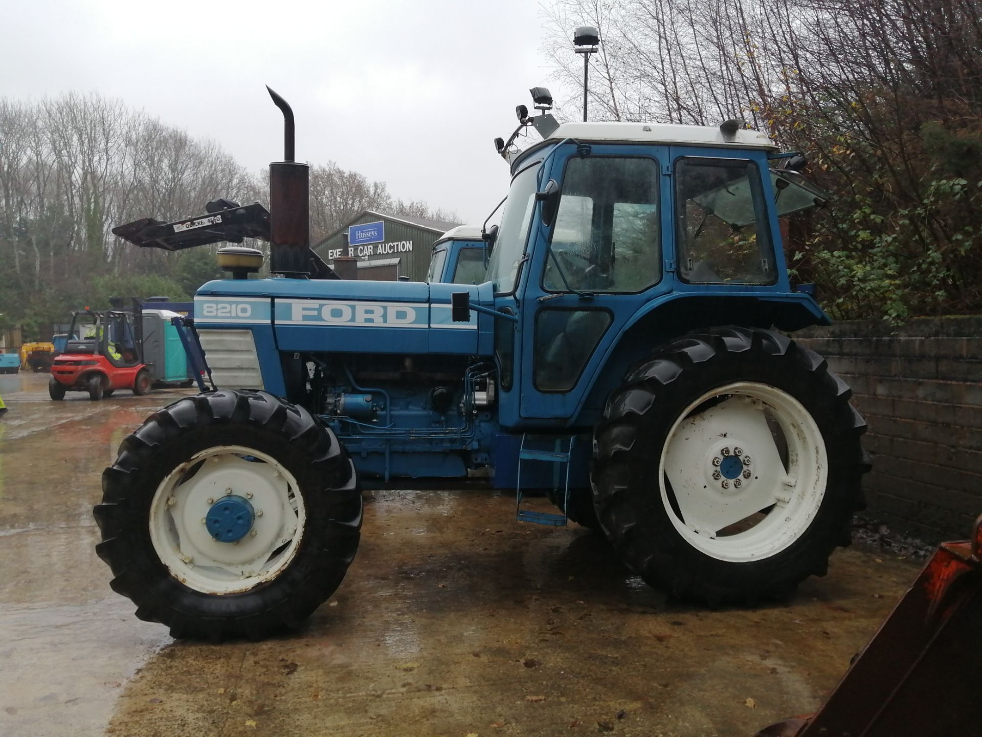 FORD 8210 4WD TRACTOR C.W V5 4800HRS - Image 4 of 12