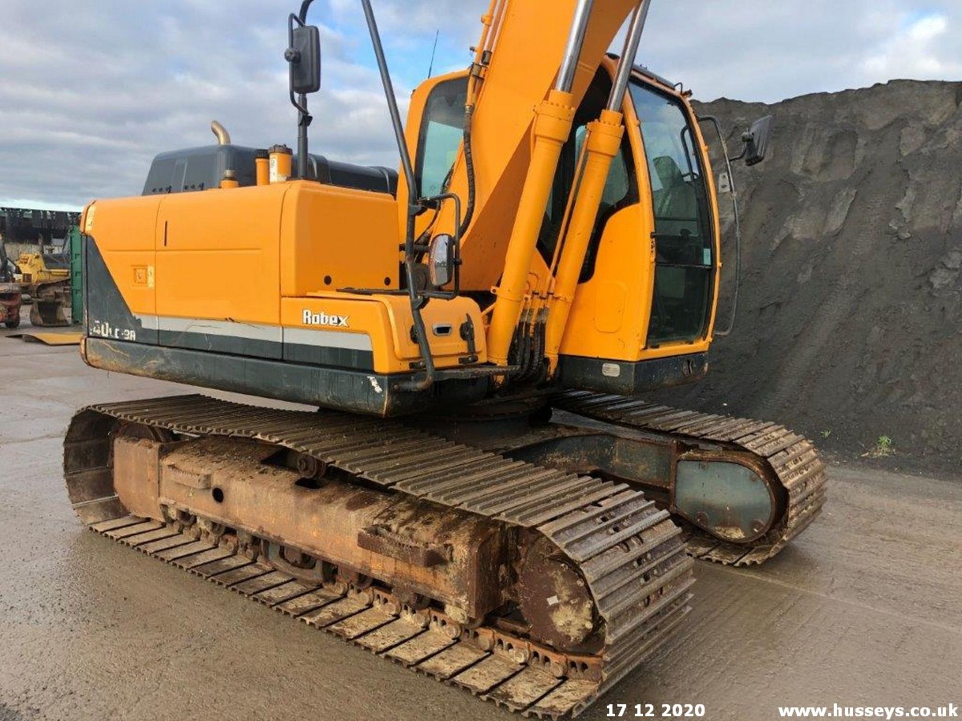HYUNDAI ROBEX 140 LC-9A EXCAVATOR 2014 5507HRS C.W HAMMER CIRCUIT, HYDRAULIC HITCH & 2 BUCKETS - Image 7 of 19