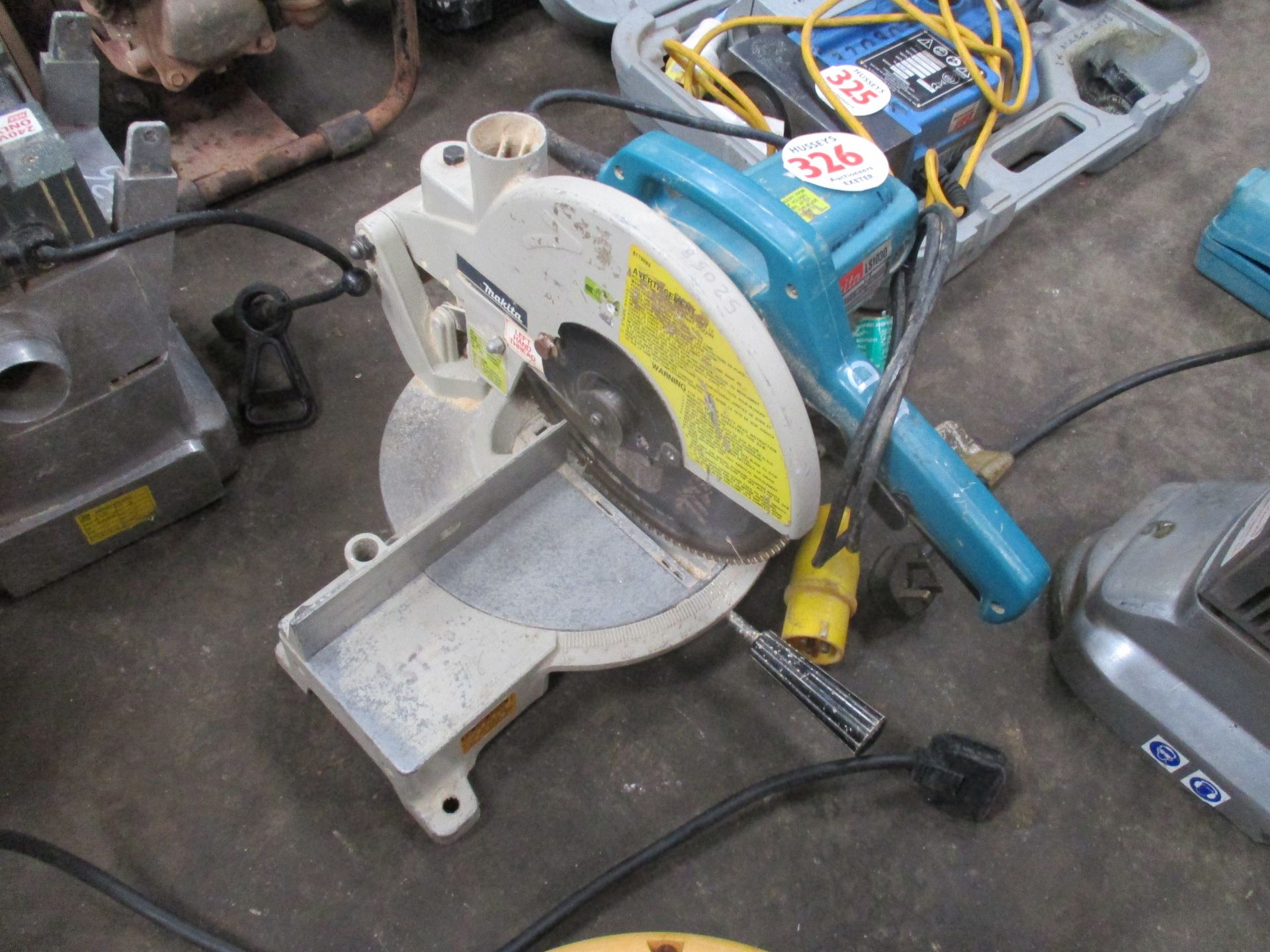 MAKITA CHOP SAW