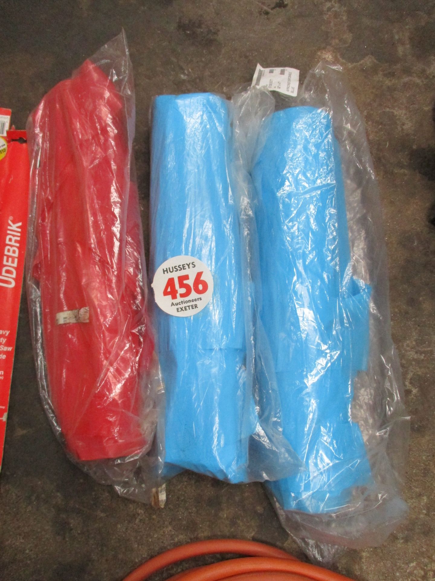 300 DISPOSABLE APRONS (200 BLUE & 100 RED)
