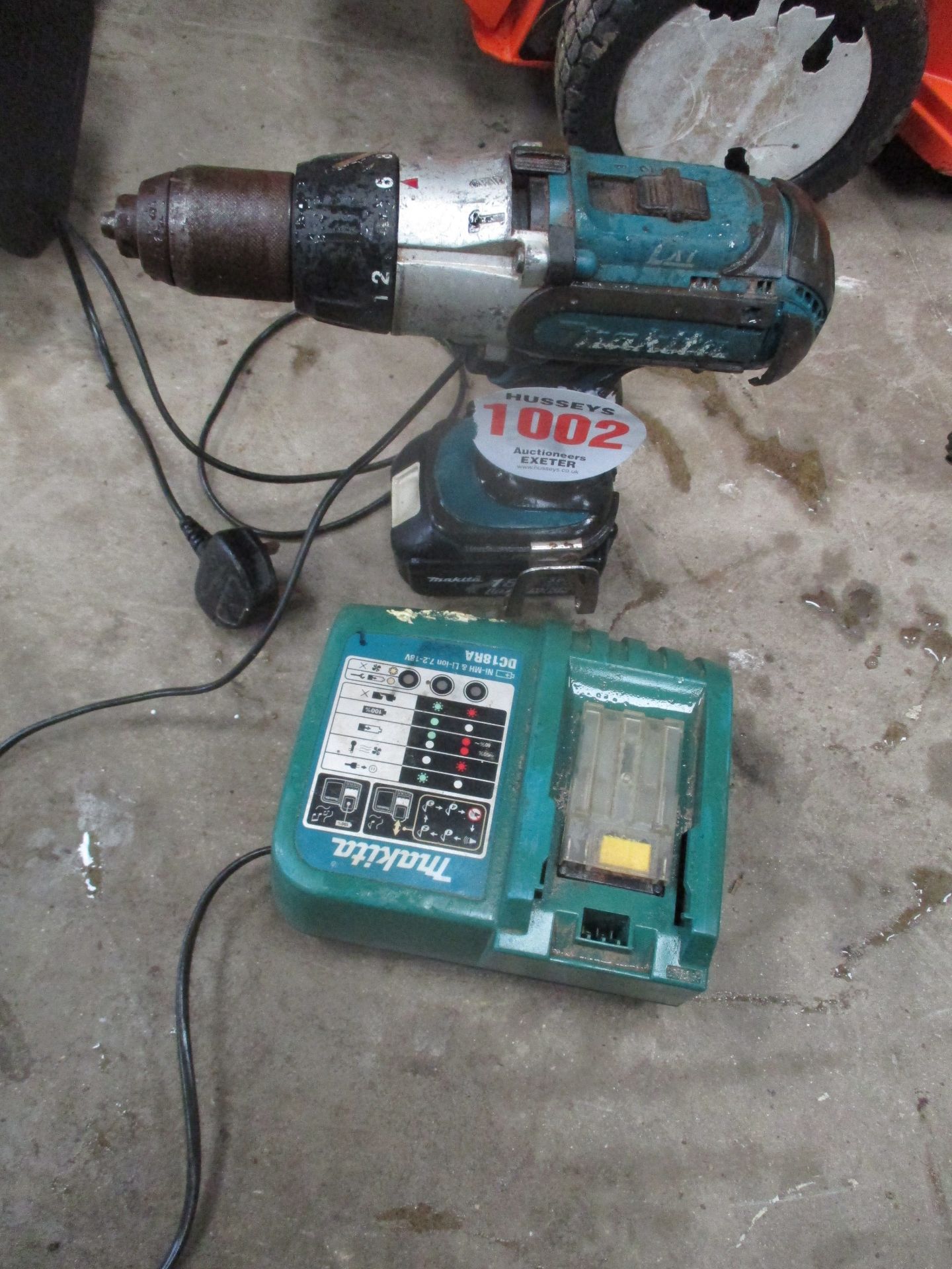 CORDLESS MAKITA DRILL