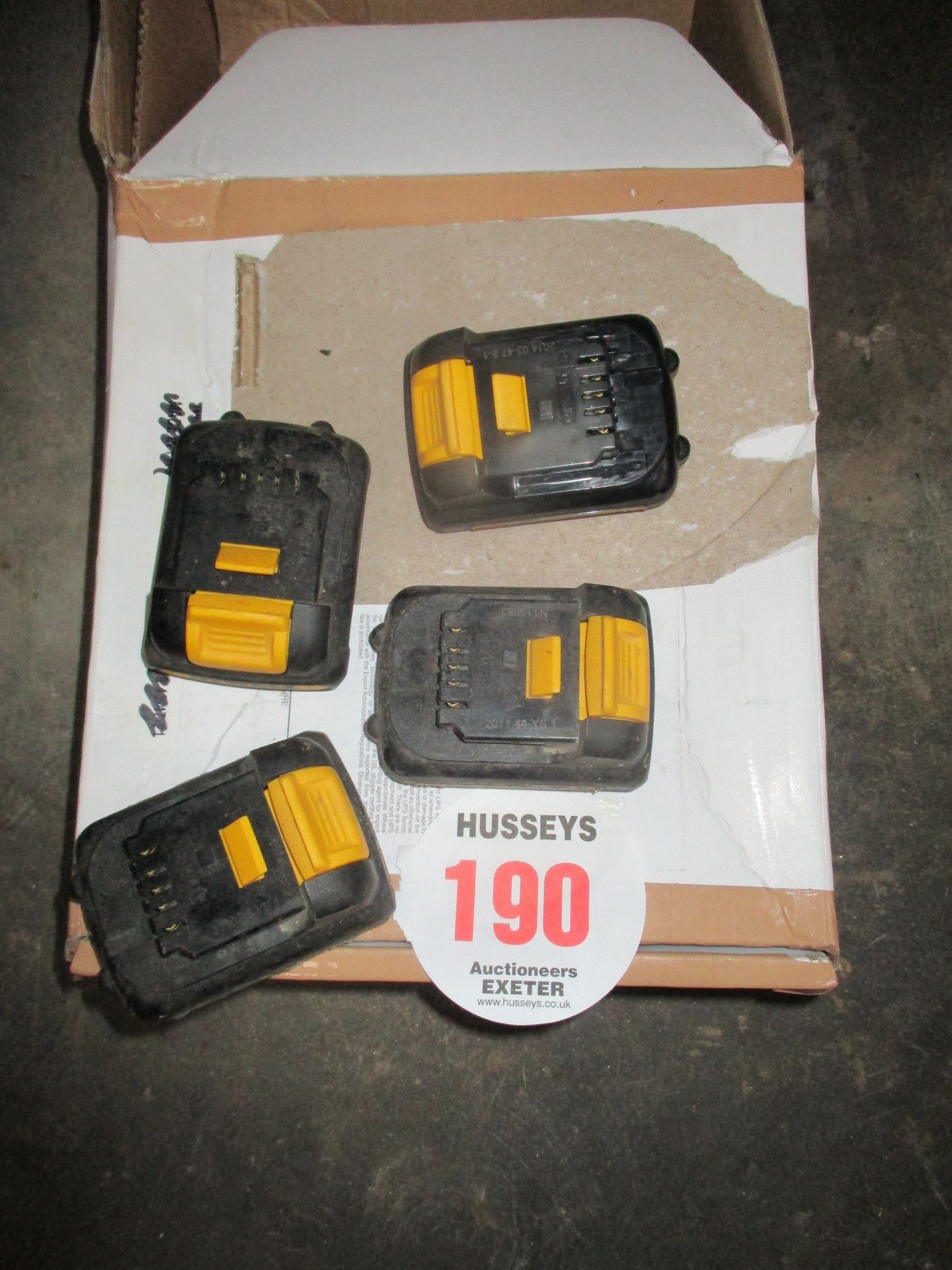 4 DEWALT BATTERIES