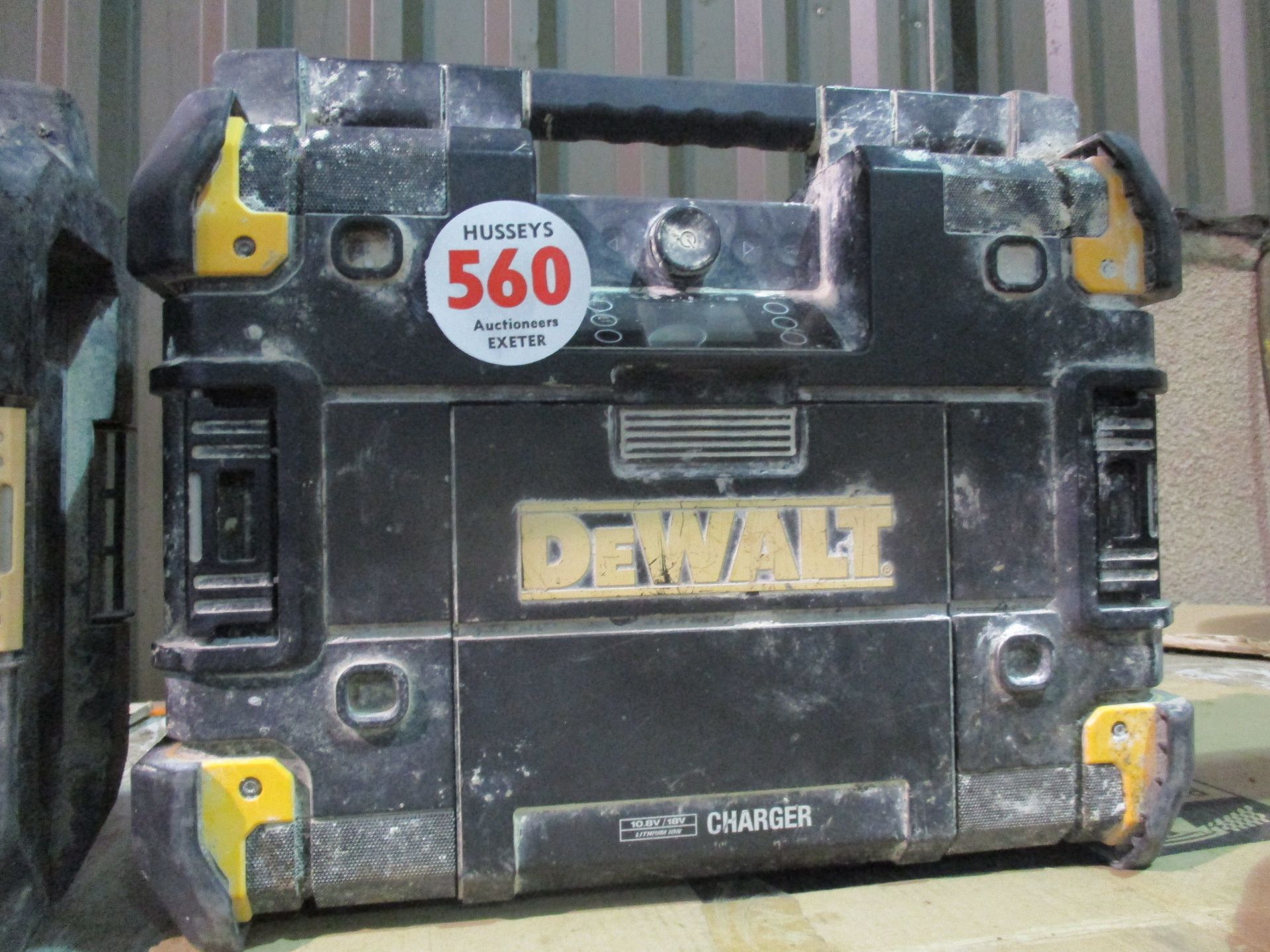 DEWALT RADIO