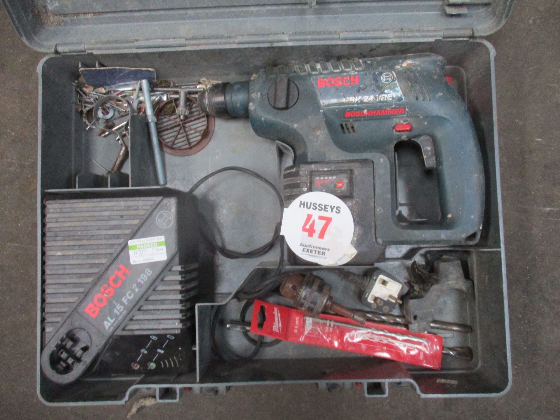 CORDLESS BOSCH HAMMER DRILL