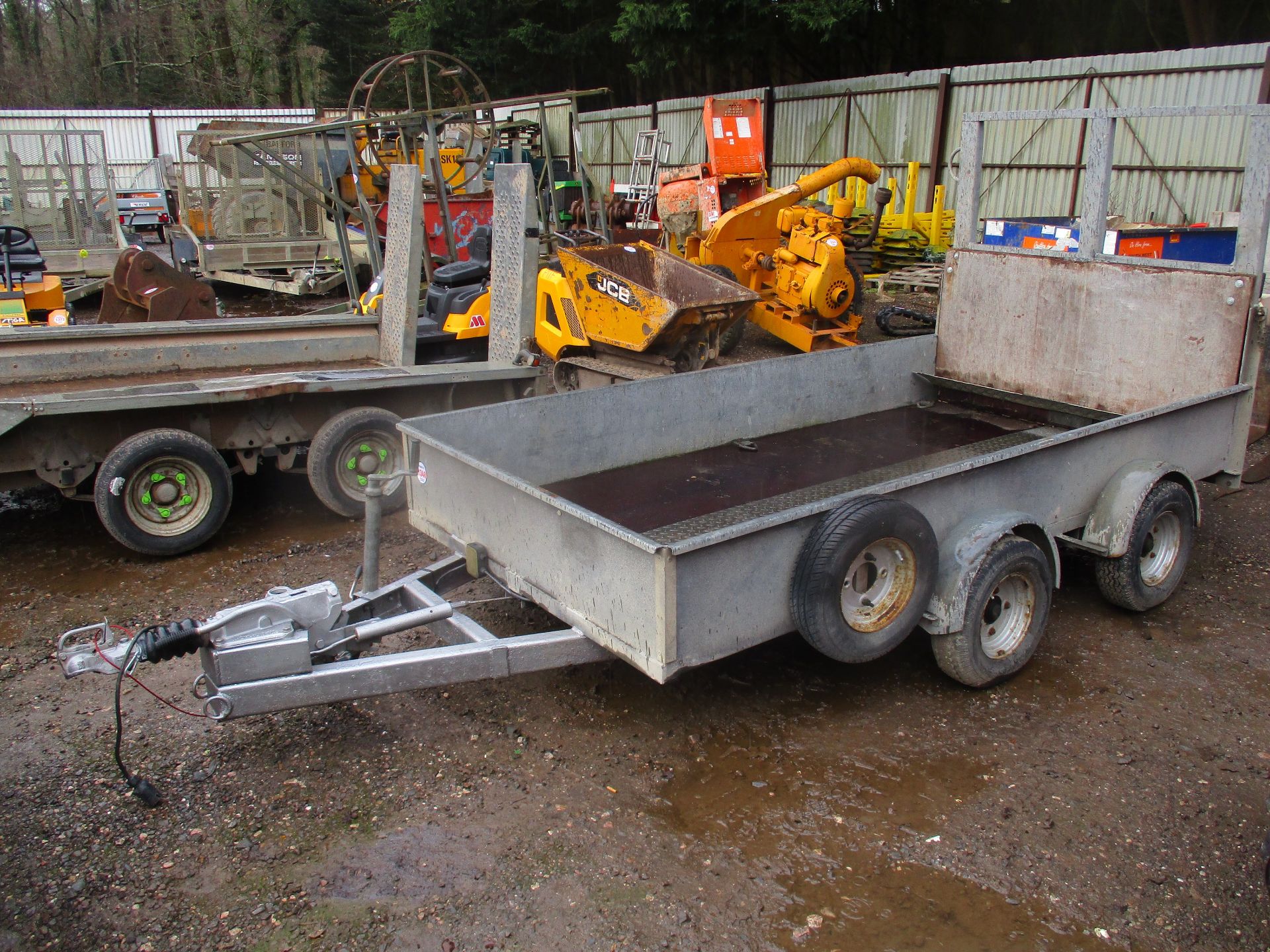 TWIN AXLE TRAILER - Image 2 of 3