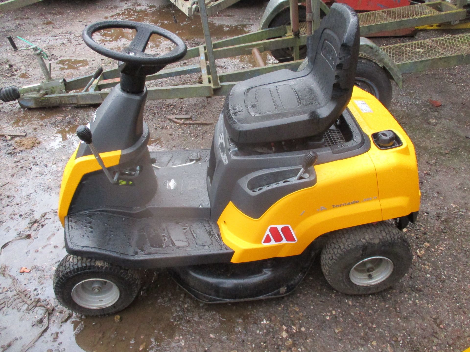 STIGA MID MOUNTED MULCHING MOWER - Image 4 of 4