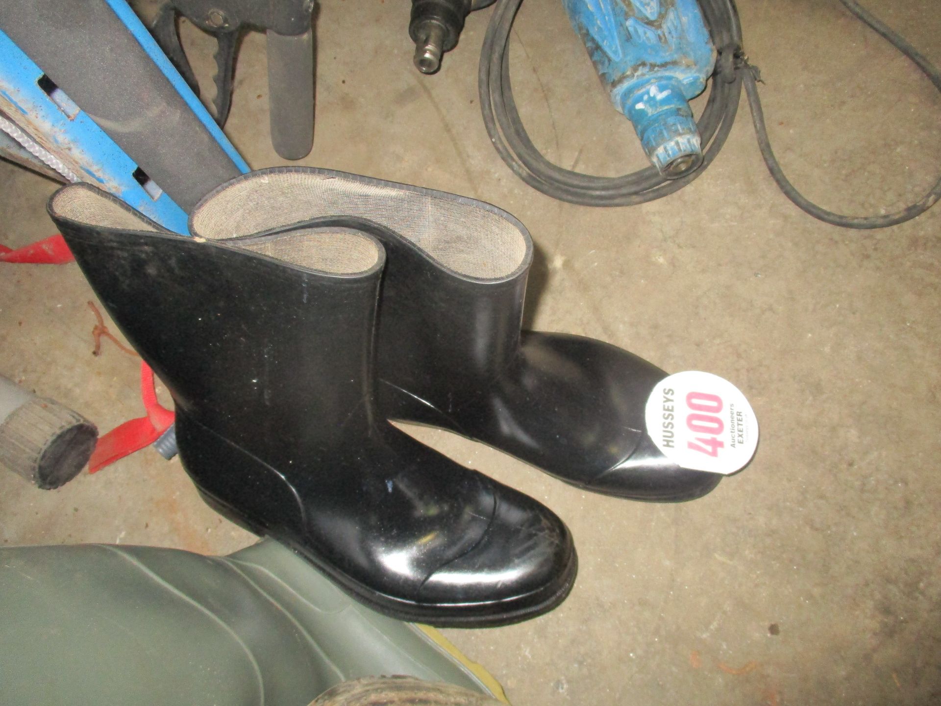 GALOSHES