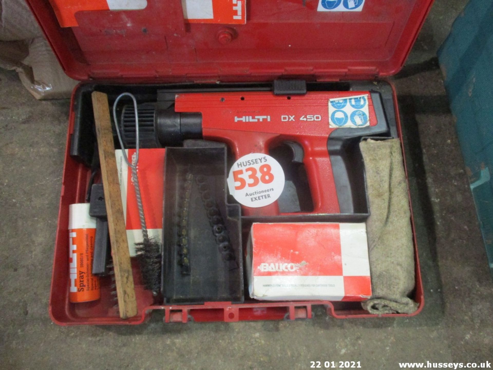 HILTI NAIL GUN