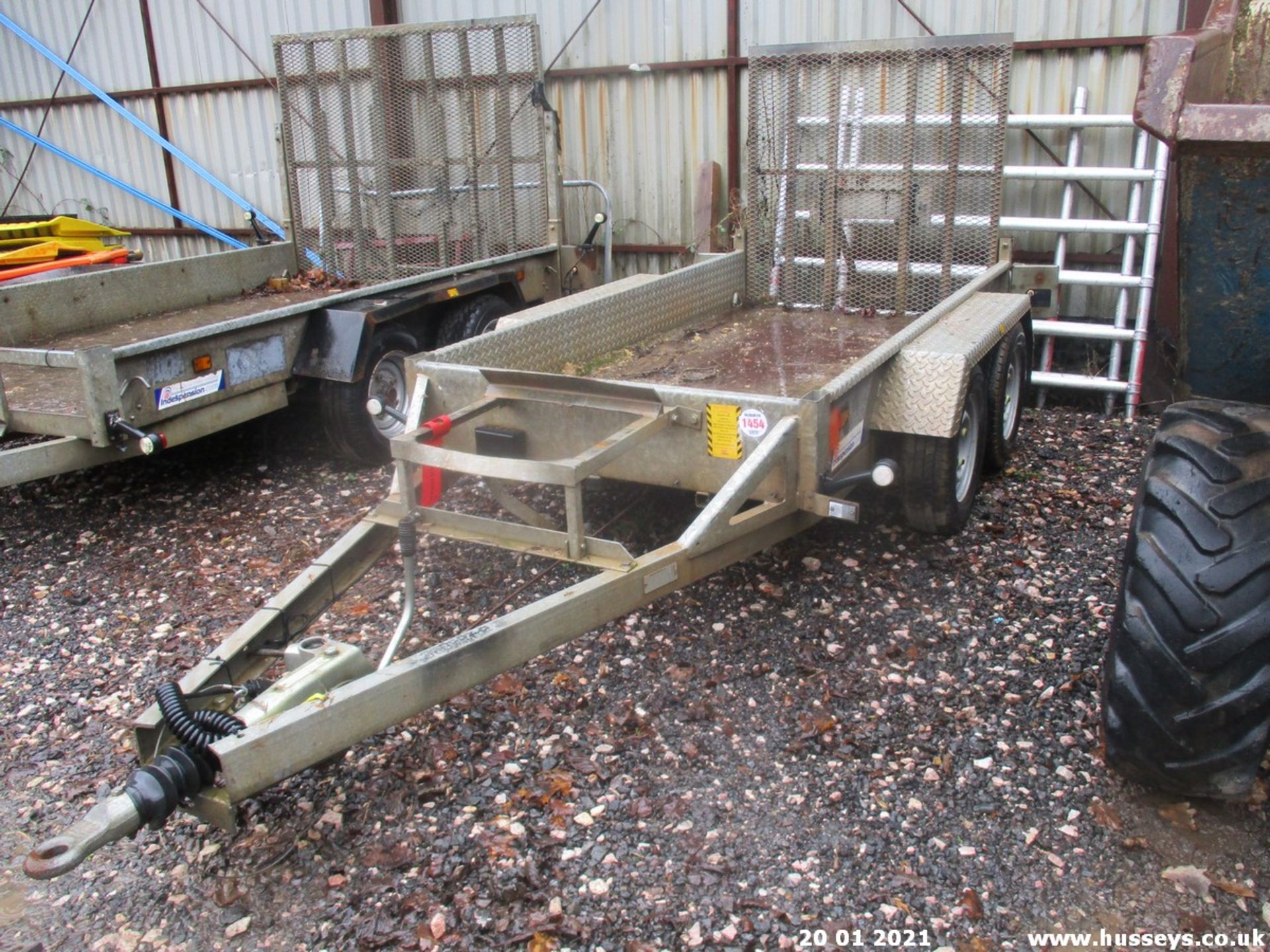 INDESPENSION TWIN AXLE PLANT TRAILER