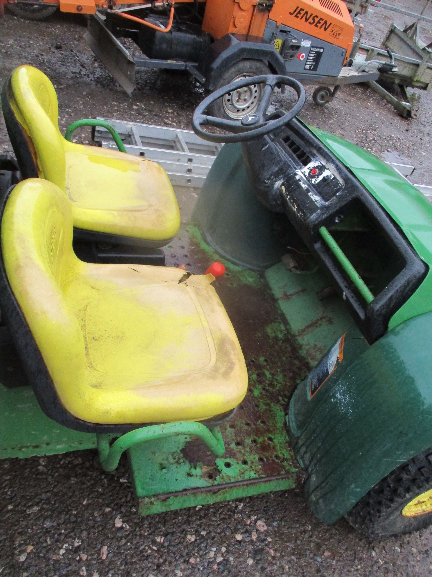 JOHN DEERE GATOR - Image 3 of 4