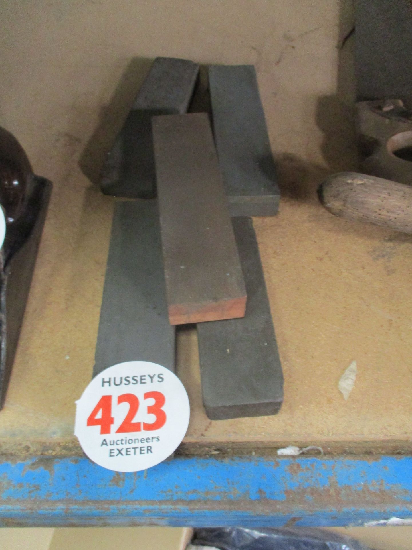 4 SHARPENING STONES