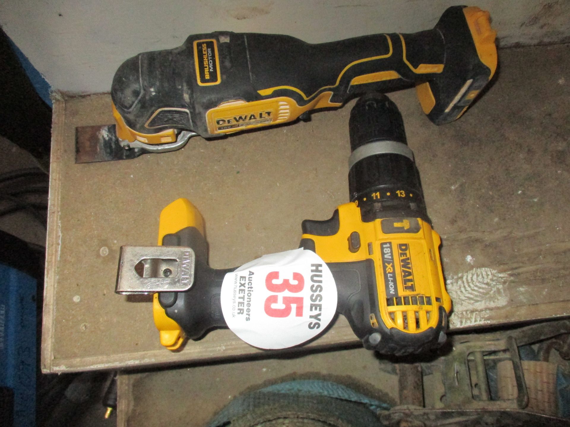 CORDLESS DEWALT DRILL & SCRAPER