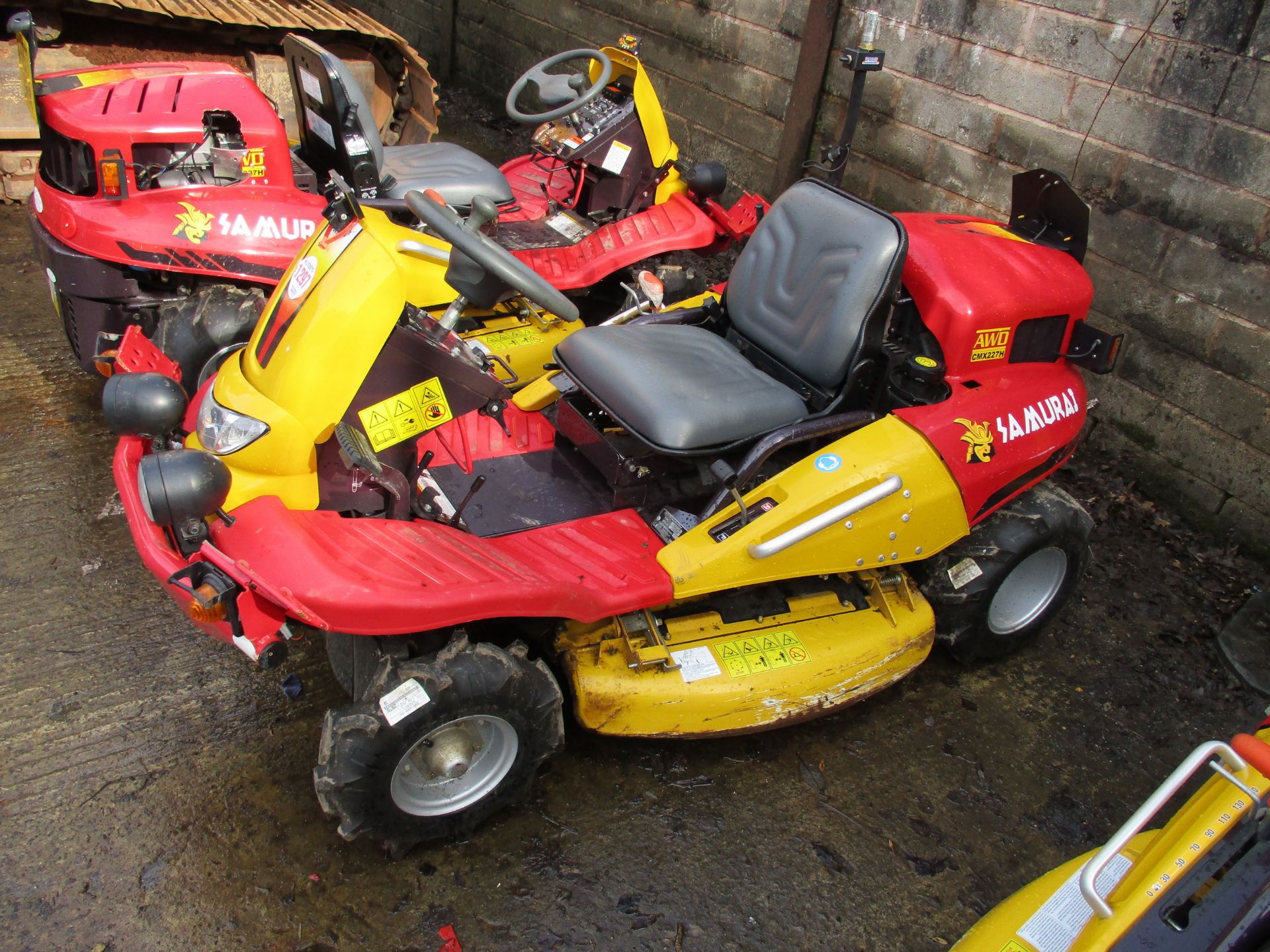 SAMURAI AWD BRUSHCUTTER/BANK MOWER WA67JXG 65HRS V5& KEY