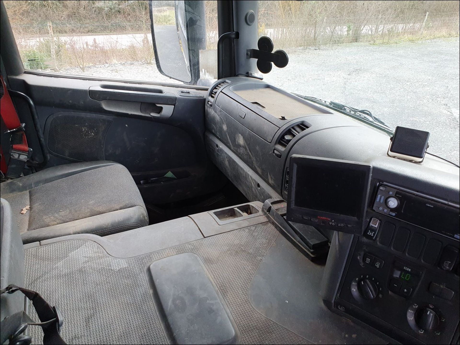 06/56 SCANIA P-SRS D-CLASS - 8970cc 2dr Flat Bed (Black) - Image 18 of 19