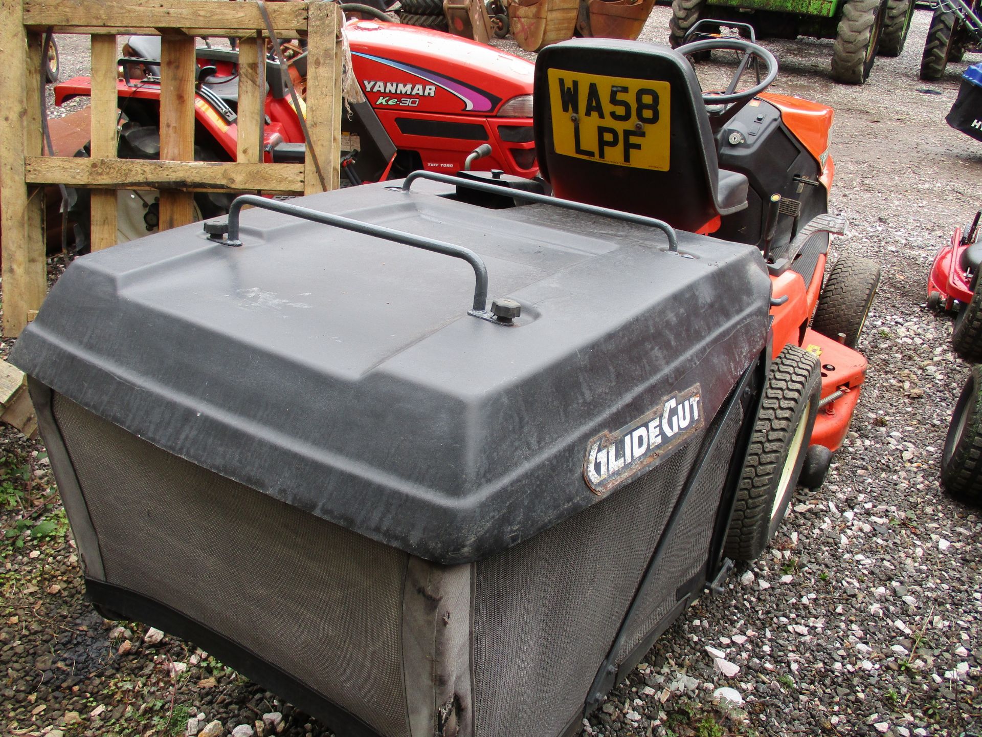 KUBOTA G21 DIESEL RIDE ON MOWER C.W V5 2008 - Image 3 of 5