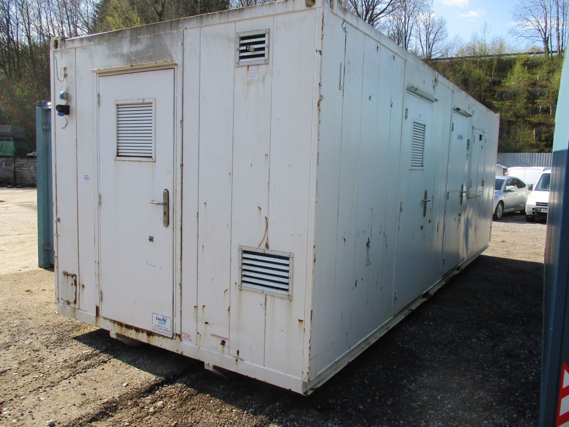 EASY CABIN WELFARE CONTAINER C.W STEPHILL 6KVA DSL GENNY HOT/COLD WATER VICTRON CHARGER
