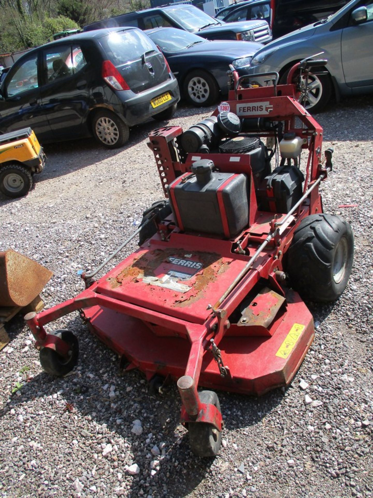 FERRIS OUTFRONT MOWER