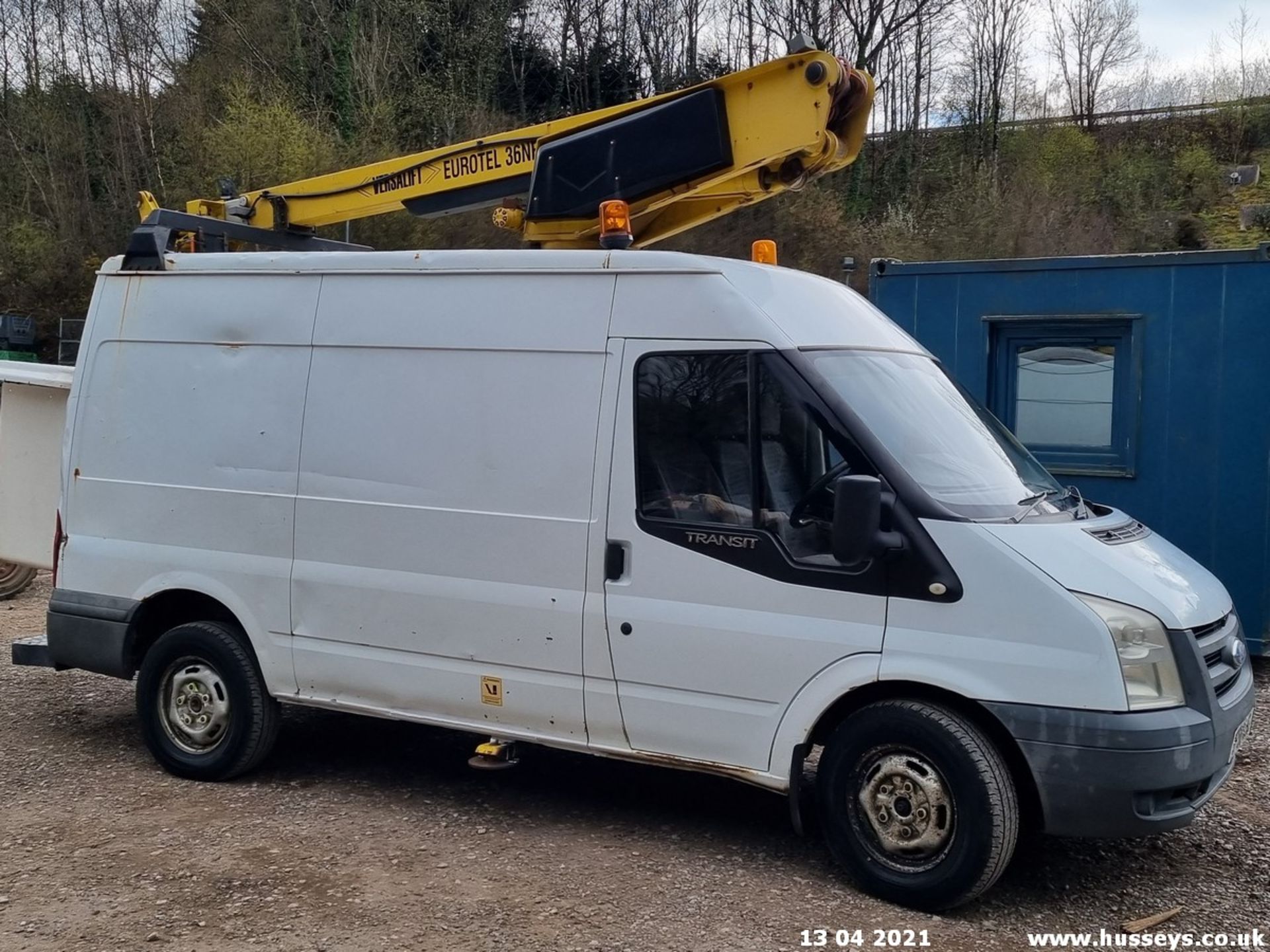 08/58 FORD TRANSIT 100 T350M RWD - 2402cc Van (White, 130k)