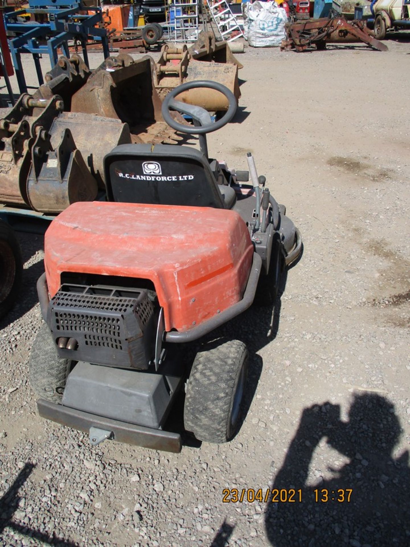 HUSQVARNA OUTFRONT MOWER - Image 2 of 4