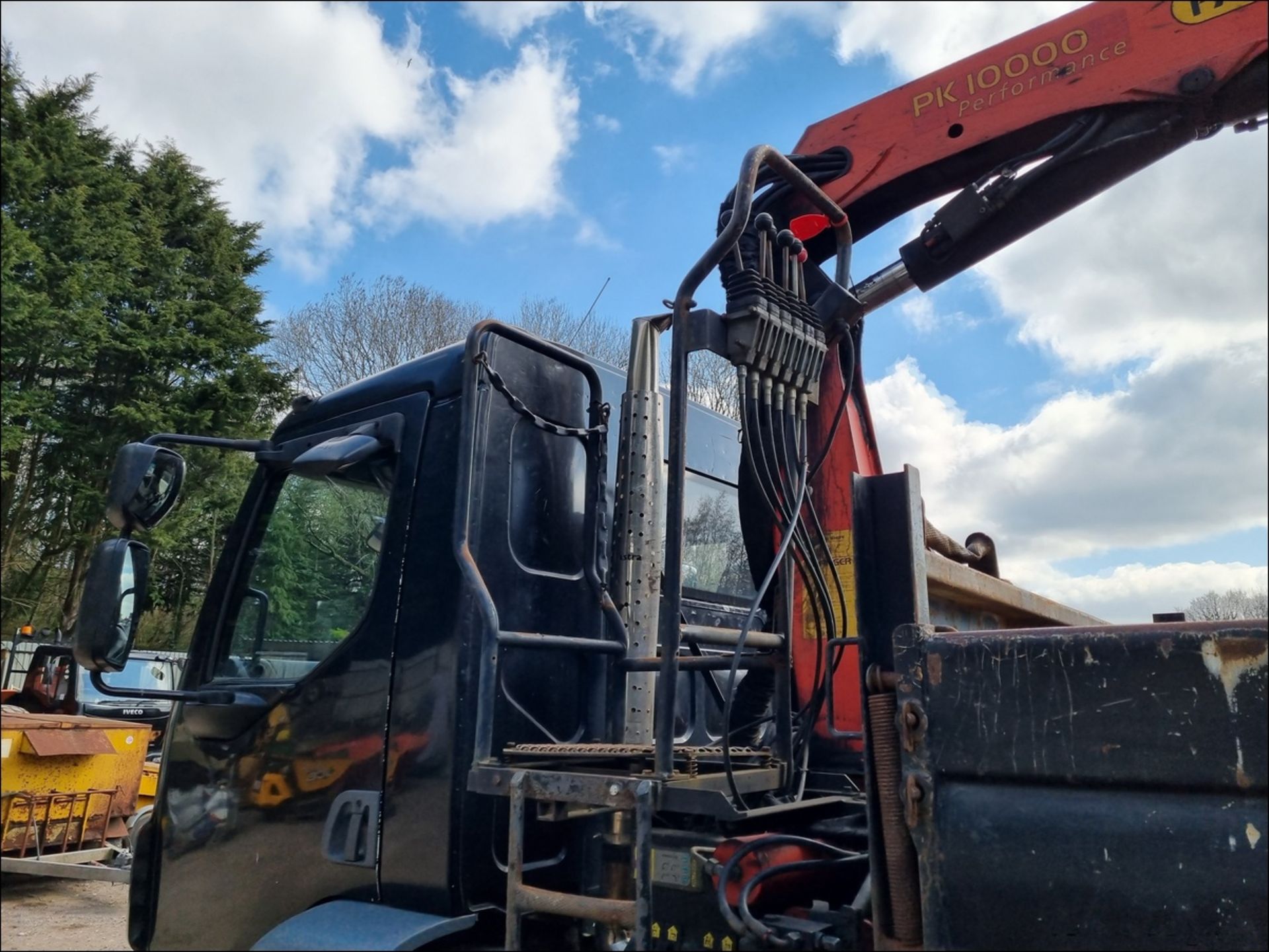 09/58 DAF TRUCKS LF - 6692cc Tipper (Black, 213k) - Image 7 of 15