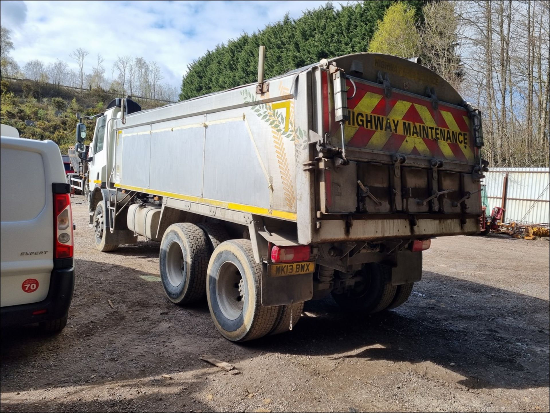 13/13 DAF TRUCKS CF - 9186cc 2dr Tipper (White, 318k) - Image 16 of 16