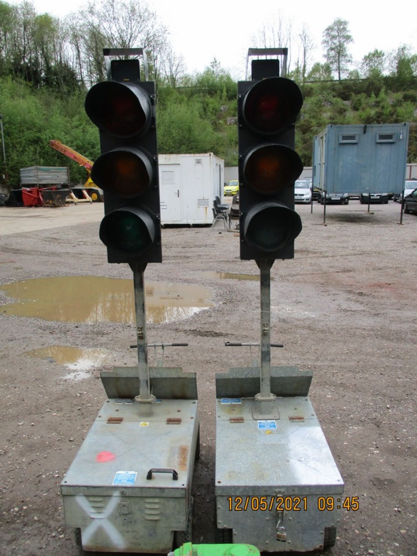 PAIR OF PIKE TRAFFIC LIGHTS - Image 2 of 2