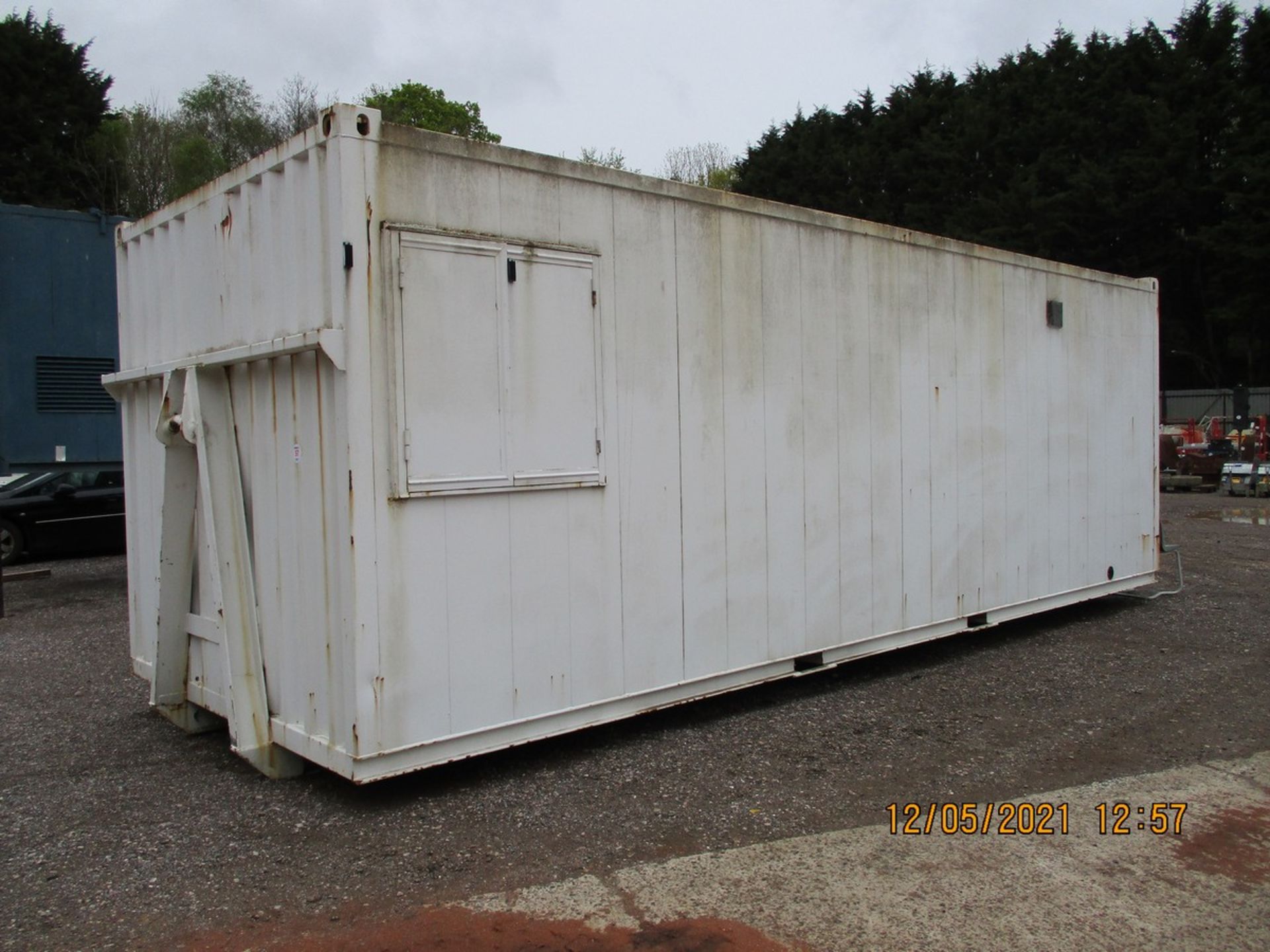 ROLL ON ROLL OFF WELFARE CONTAINER. APPROX 24FT X 9FT (BUYER TO SEND HIAB FOR LOADING)