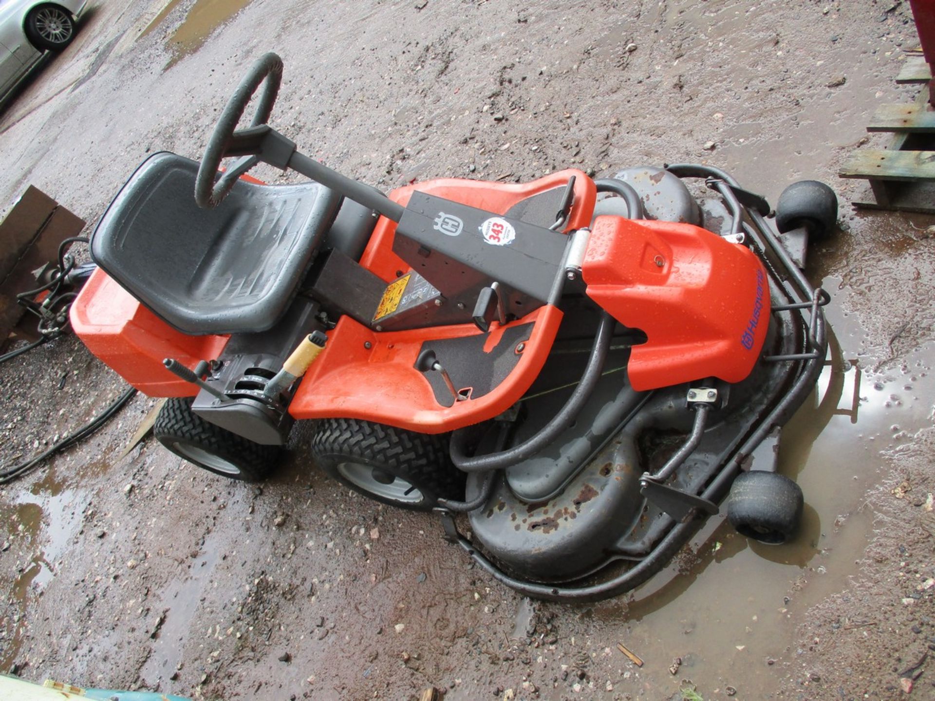 HUSQVARNA RIDER 16 OUTFRONT MOWER - Image 3 of 4