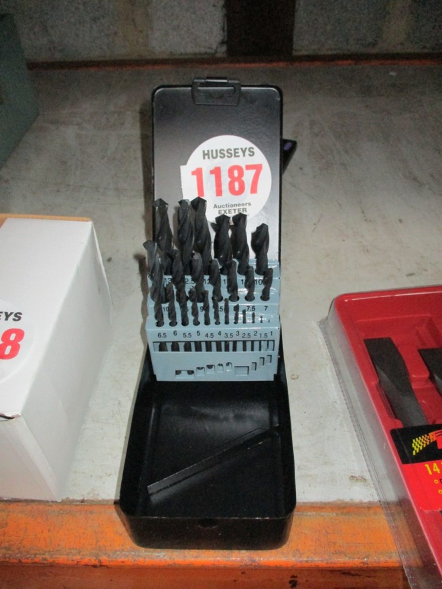 DRILL BIT SET