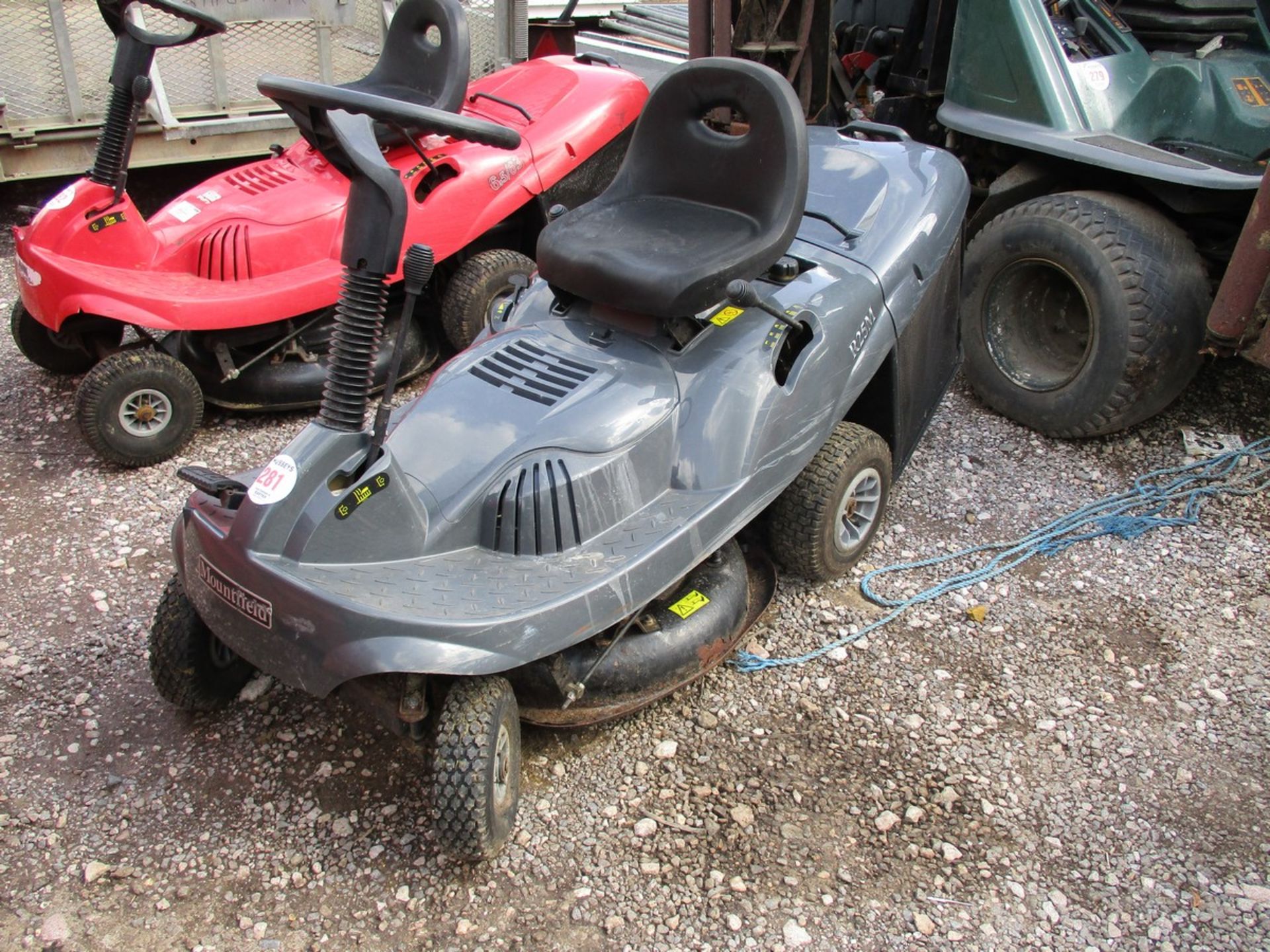 MOUNTFIELD RIDE ON MOWER