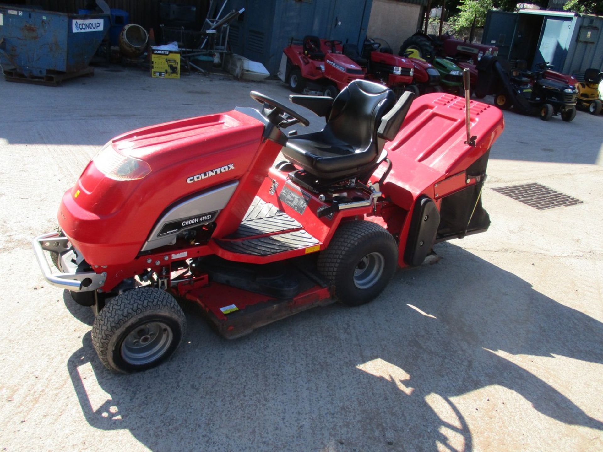 COUNTAX C600H 4WD RIDE ON MOWER - Image 2 of 5