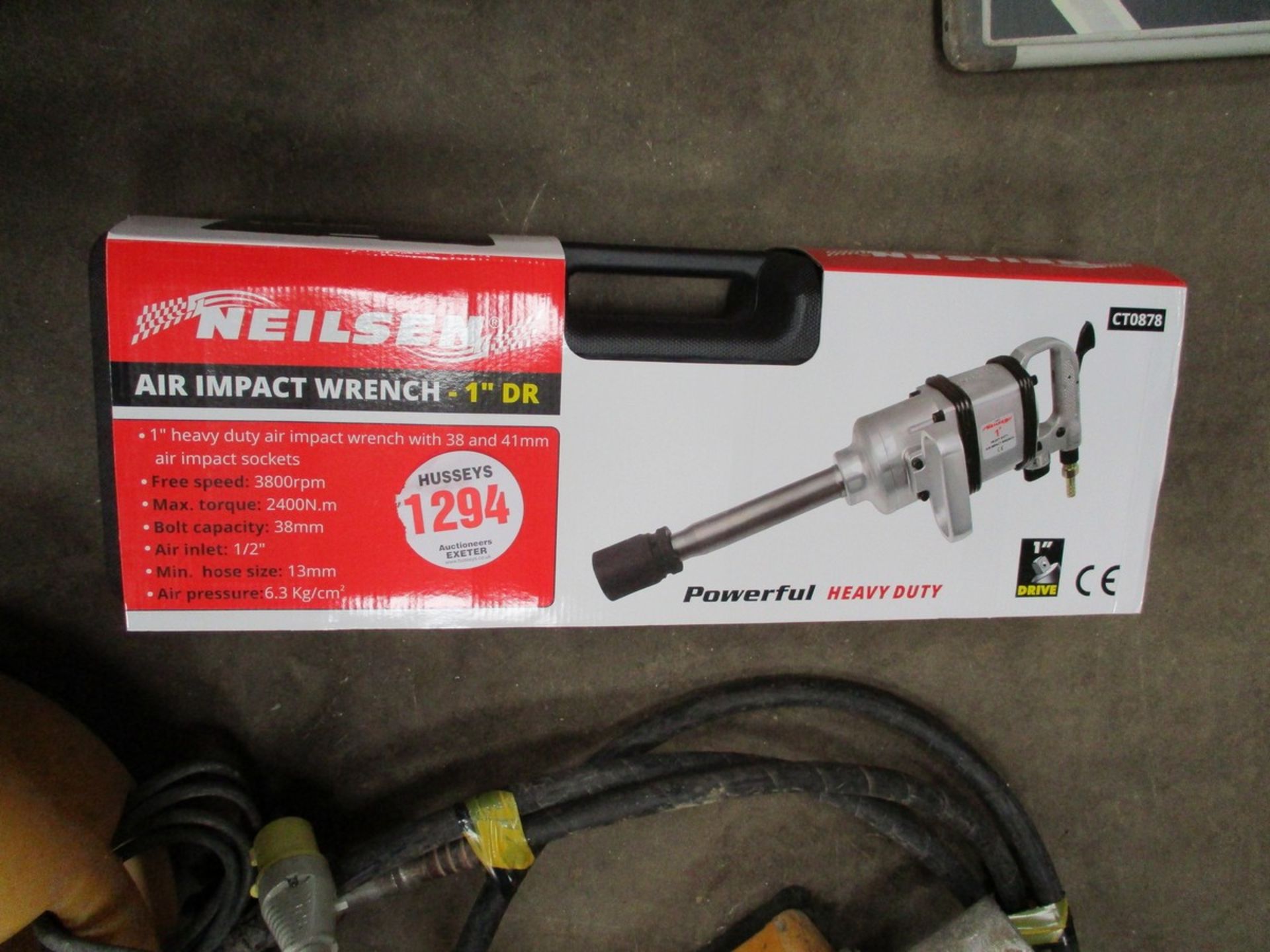 AIR IMPACT WRENCH